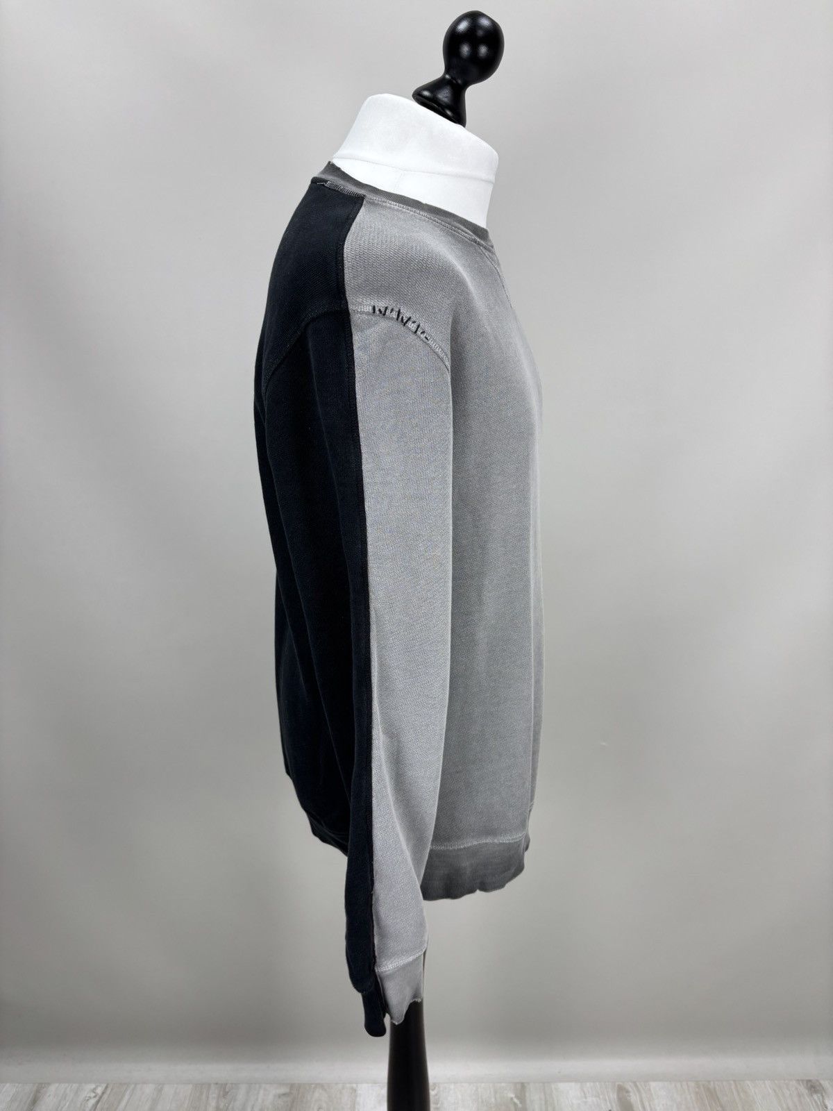 Diesel Mens sweatshirt Y2k Diesel Size L Color Gray Size US L / EU 52-54 / 3 - 4 Thumbnail