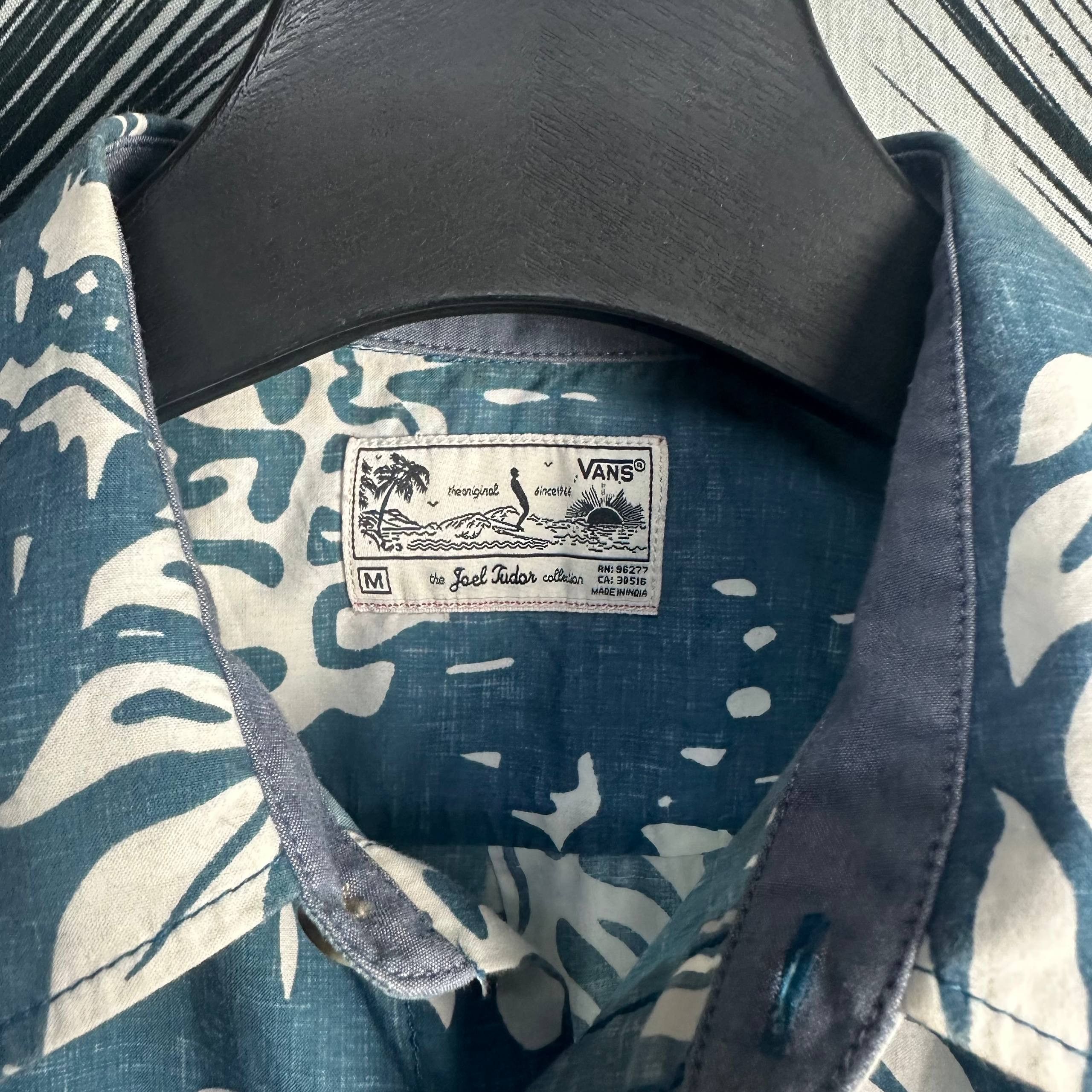 Vans Vans x Joel Tudor Sailor American Surfer Aloha Graphic Shirt Size US L / EU 52-54 / 3 - 3 Thumbnail