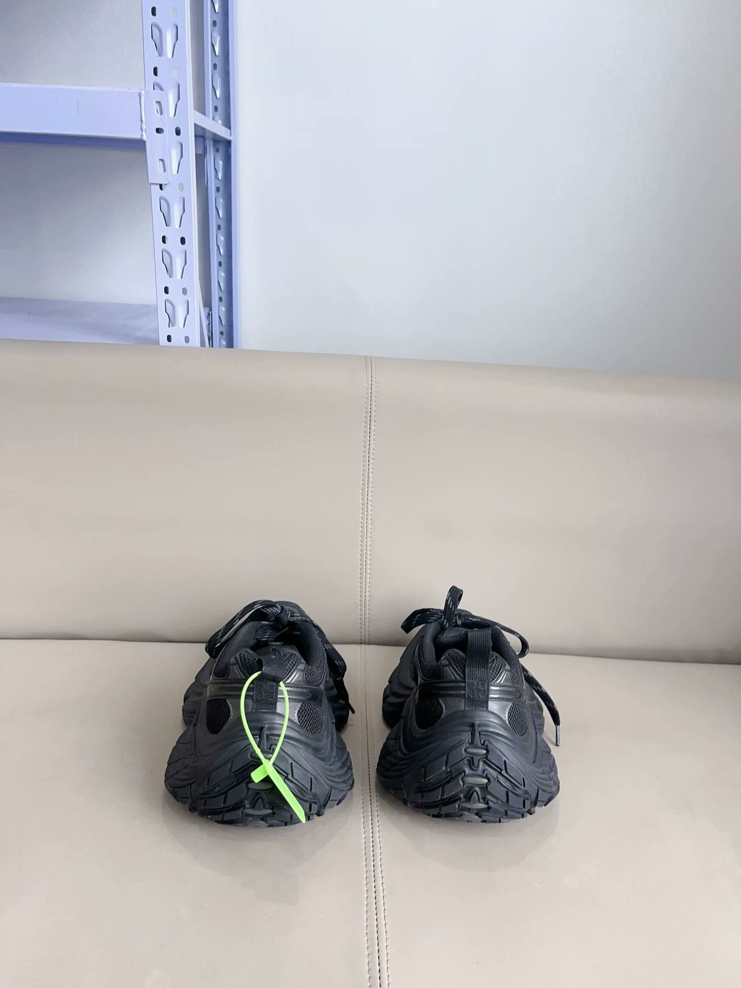 Balenciaga Balenciaga Black Warrior Sneakers Size 39 Size US 8 / EU 41 - 1 Thumbnail