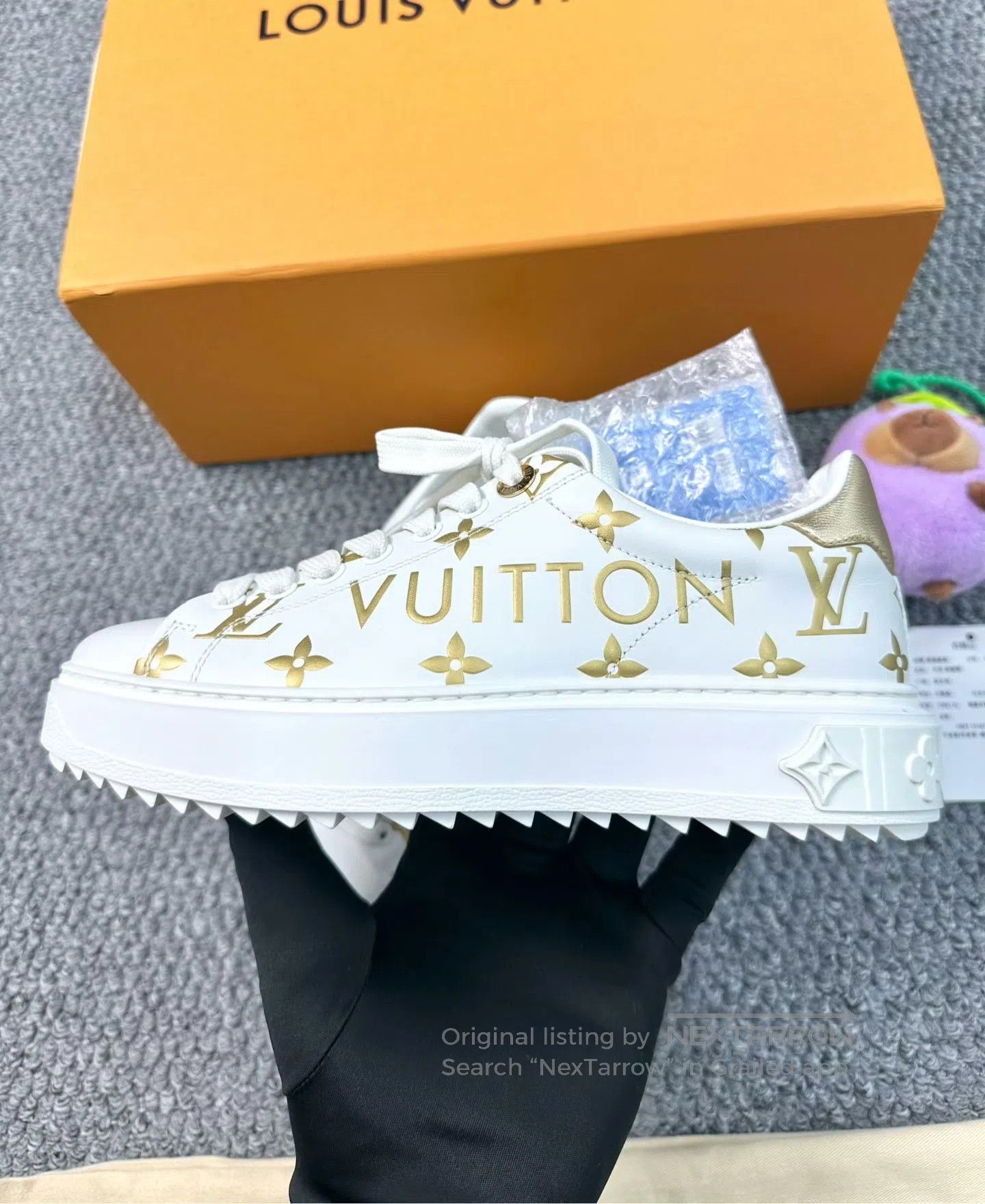 Louis Vuitton Louis Vuitton White Monogrammed Logo Leisure Sneakers| Size US 5.5 / IT 35.5 - 3 Thumbnail