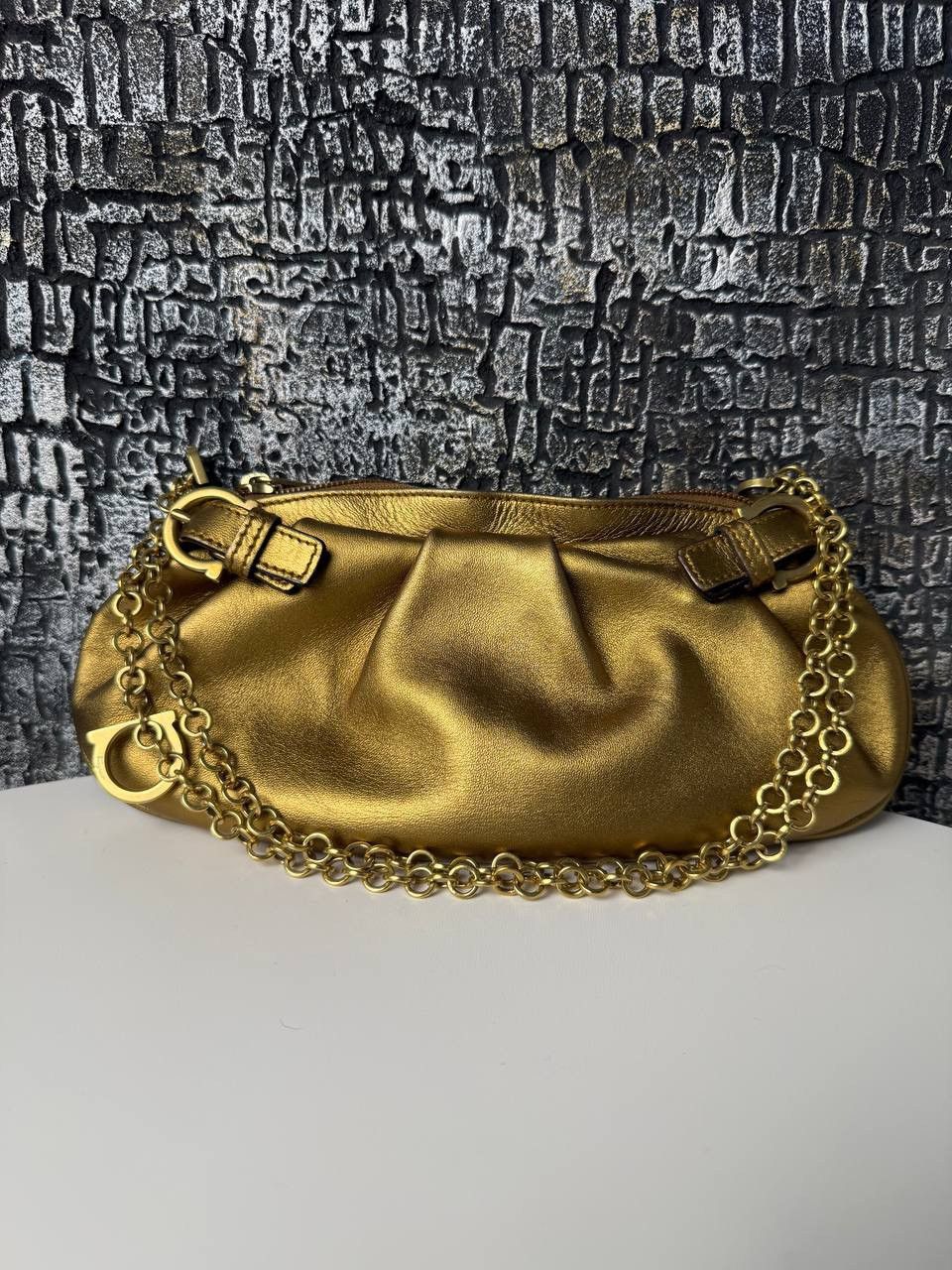 Salvatore Ferragamo Salvatore Ferragamo Gold Chain Shoulder Bag Size ONE SIZE - 1 Thumbnail