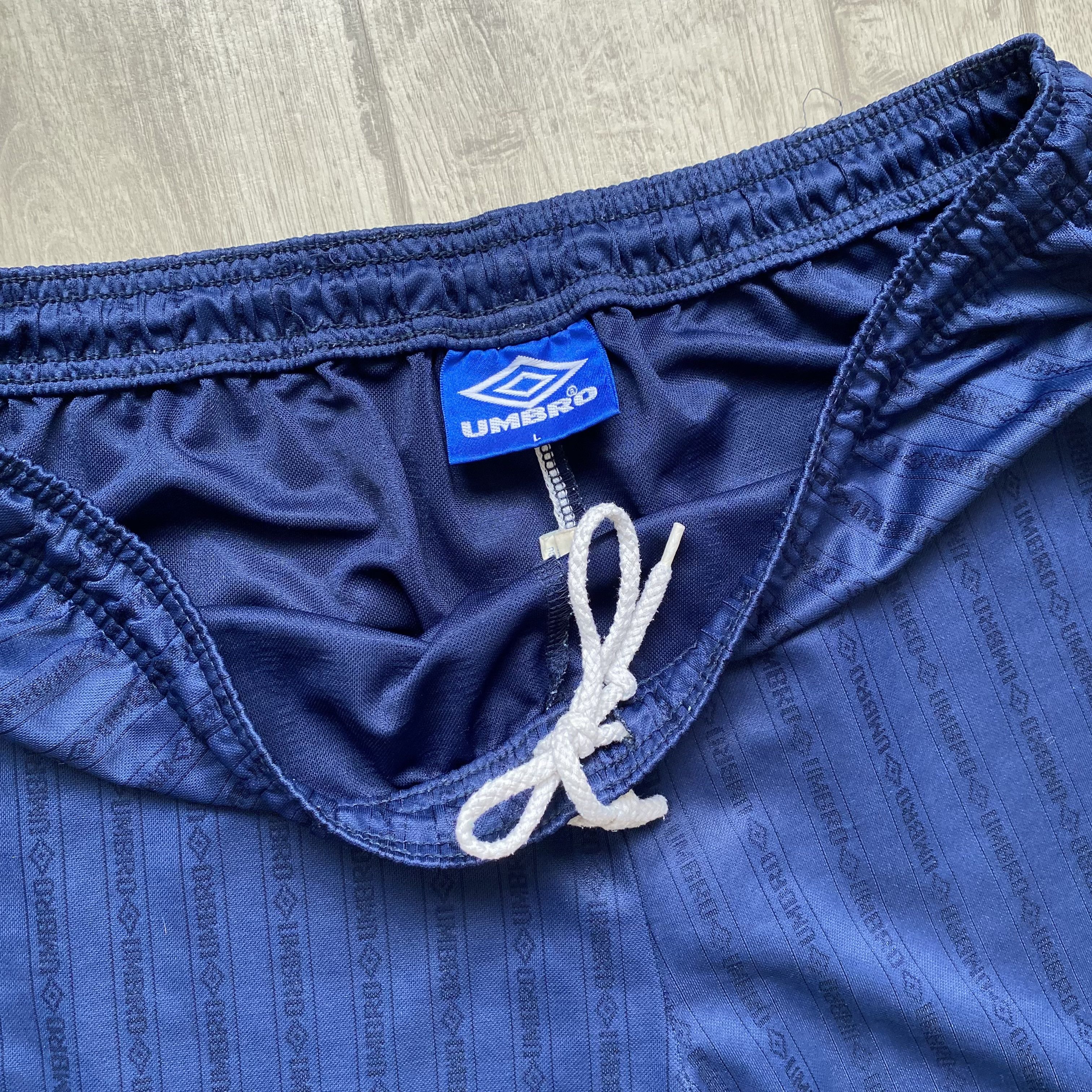 Umbro Vintage 90s Umbro Jersey Short monogram training Size US 36 / EU 52 - 5 Thumbnail