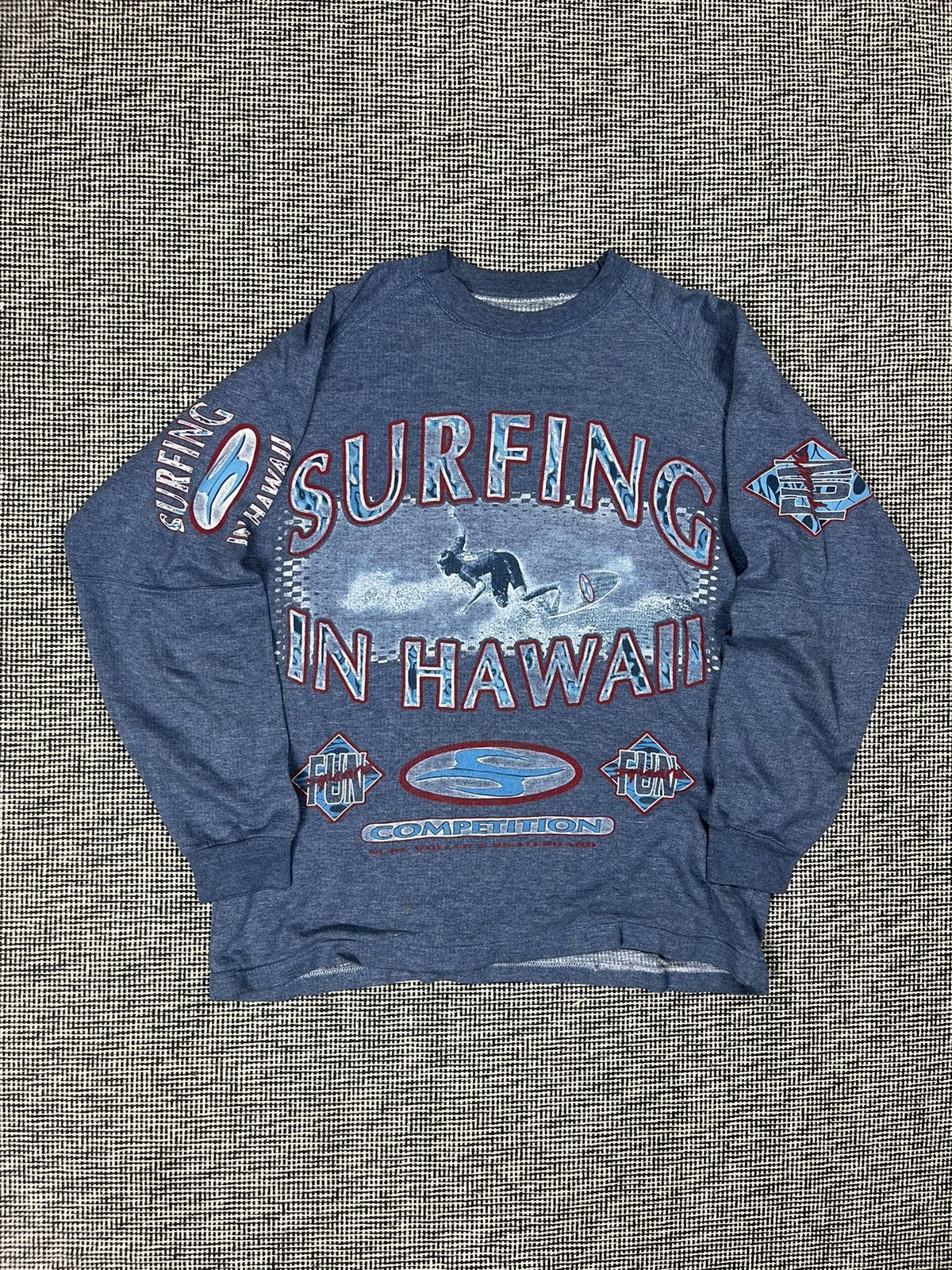 Vintage Vintage 80s surfing in Hawaii printed boxy sweatshirt Size US XL / EU 56 / 4 - 1 Thumbnail