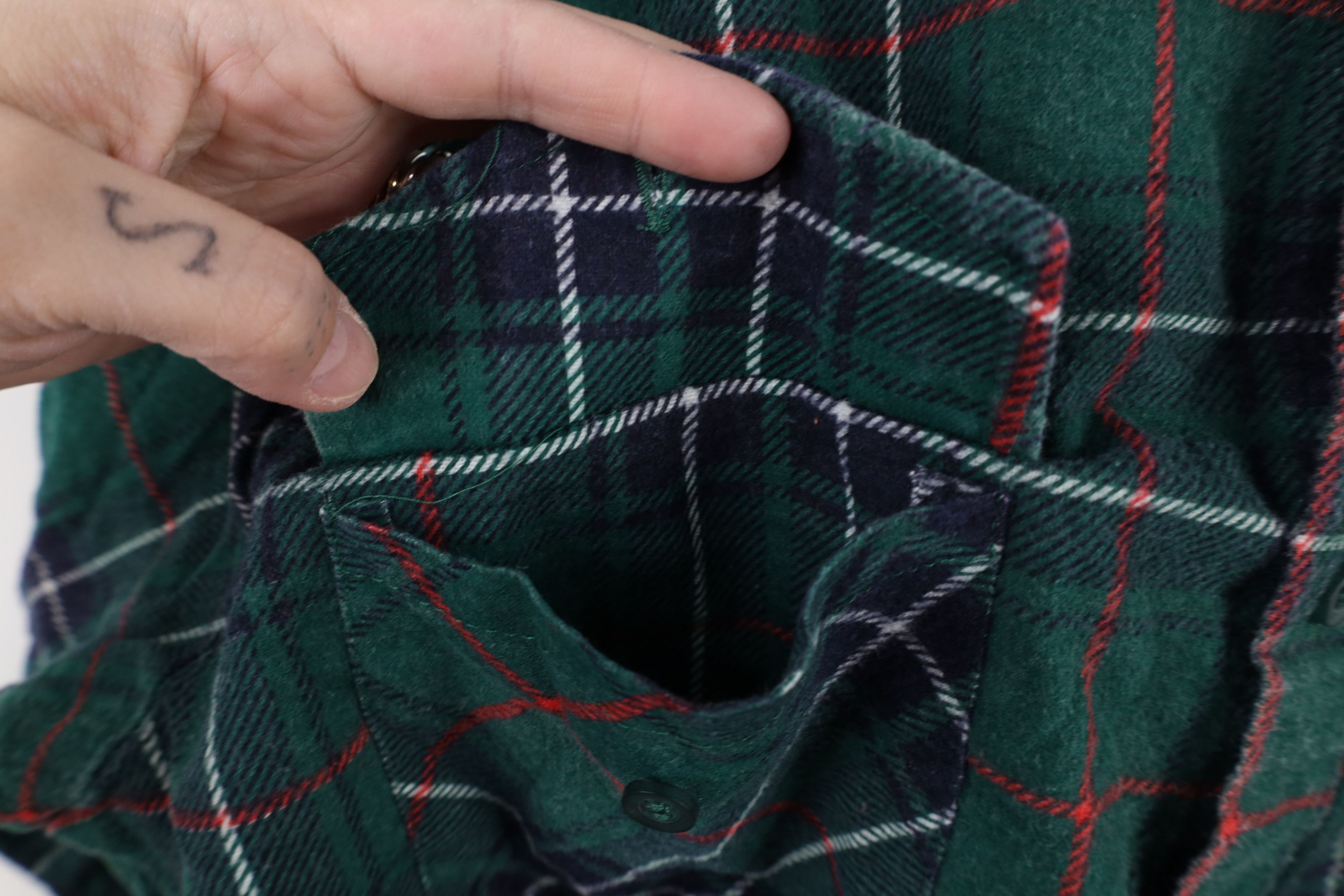 Vintage Vintage 90s Streetwear Collared Flannel Button Shirt Plaid Size US XXL / EU 58 / 5 - 7 Thumbnail