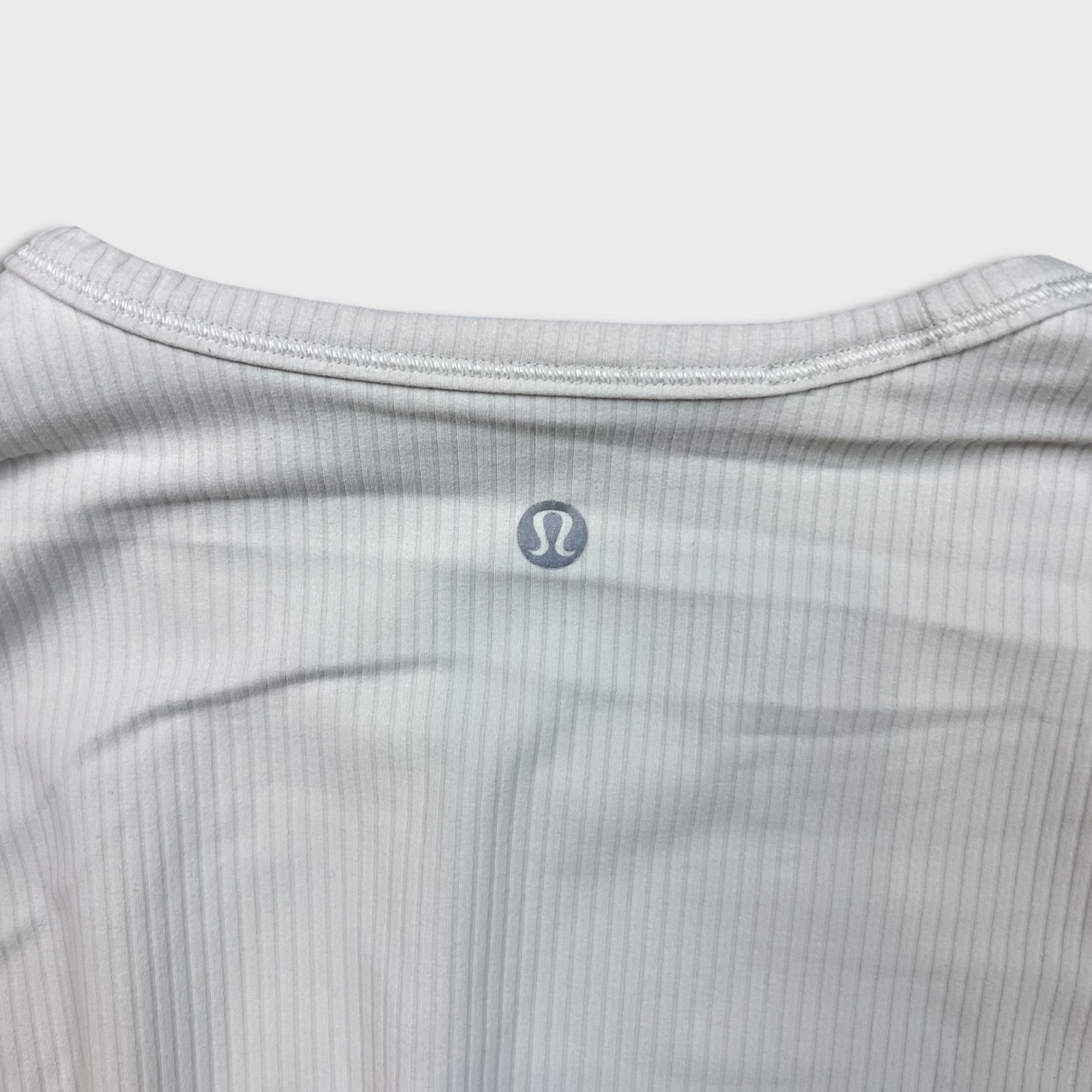 Lululemon Lululemon All It Takes Back-Twist Ribbed Long Sleeve Shirt Size S / US 4 / IT 40 - 5 Thumbnail