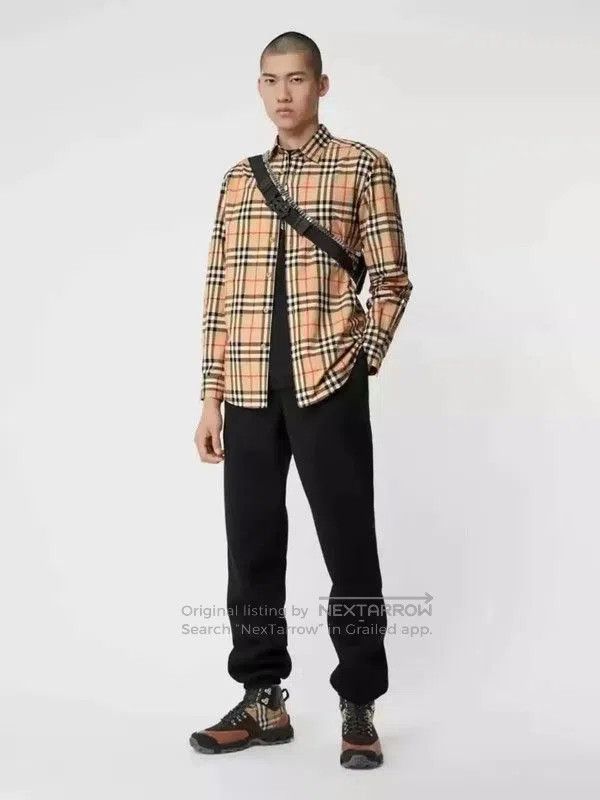 Burberry Burberry Spring Autumn Khaki Check Shirt. Size US S / EU 44-46 / 1 - 2 Thumbnail
