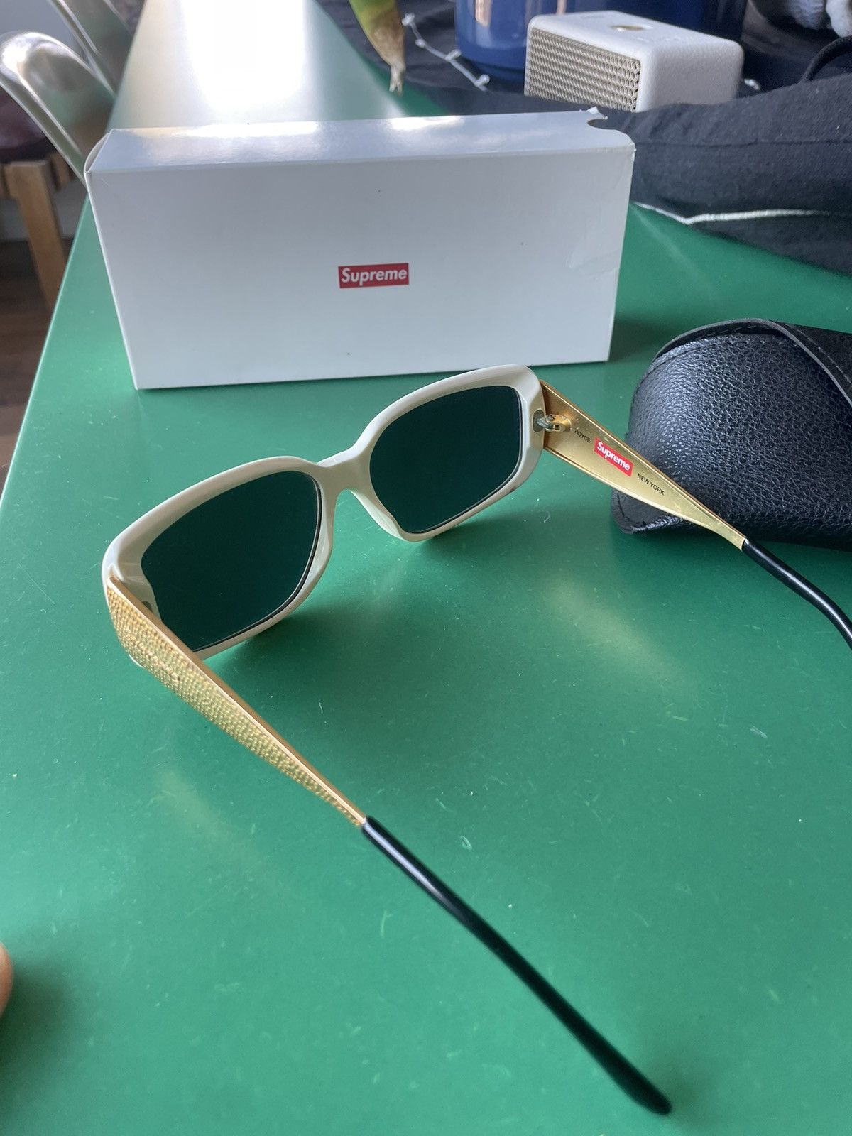 Supreme supreme royce sunglasses gold and white Size ONE SIZE - 2 Thumbnail