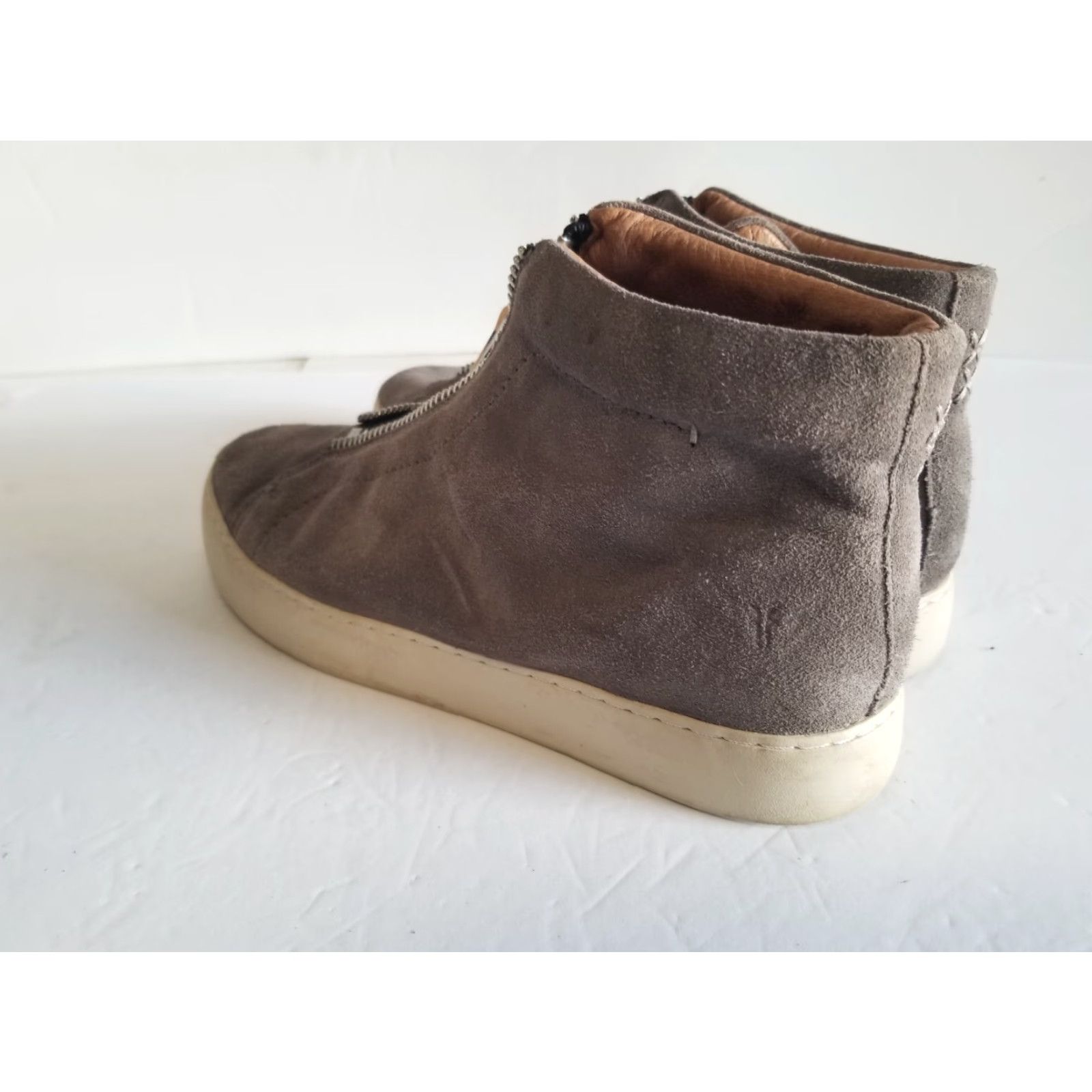 Frye Frye Lena Boots Womens Gray Suede Zipper Front Size 8 M Boots Women Gray Suede Zipper Front Frye Lena 8M Size US 8 / IT 38 - 4 Thumbnail