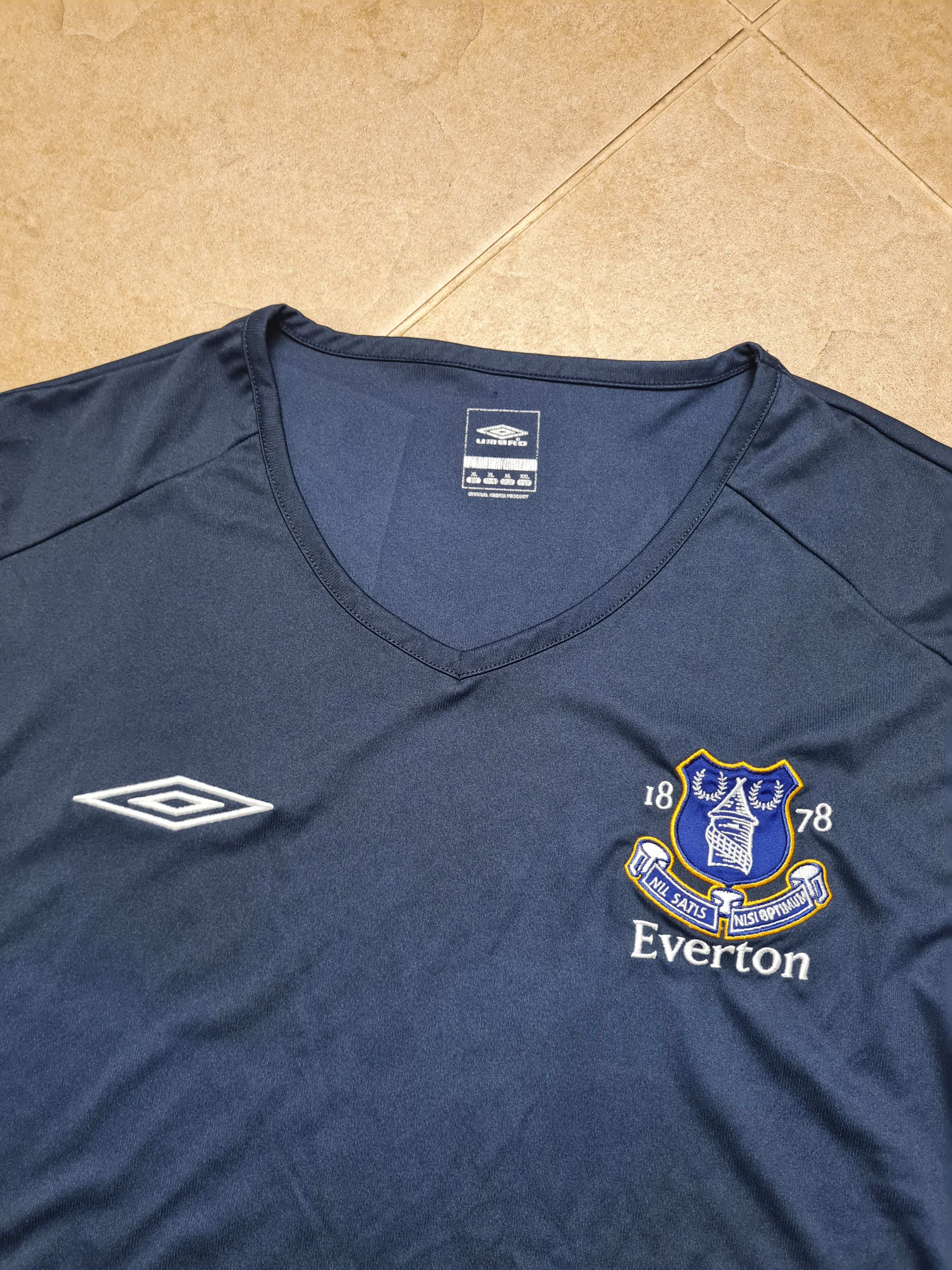 Umbro Football Umbro EVERTON SHIRT TRIKOT XL Soccer Blue Mens Size US XL / EU 56 / 4 - 2 Thumbnail