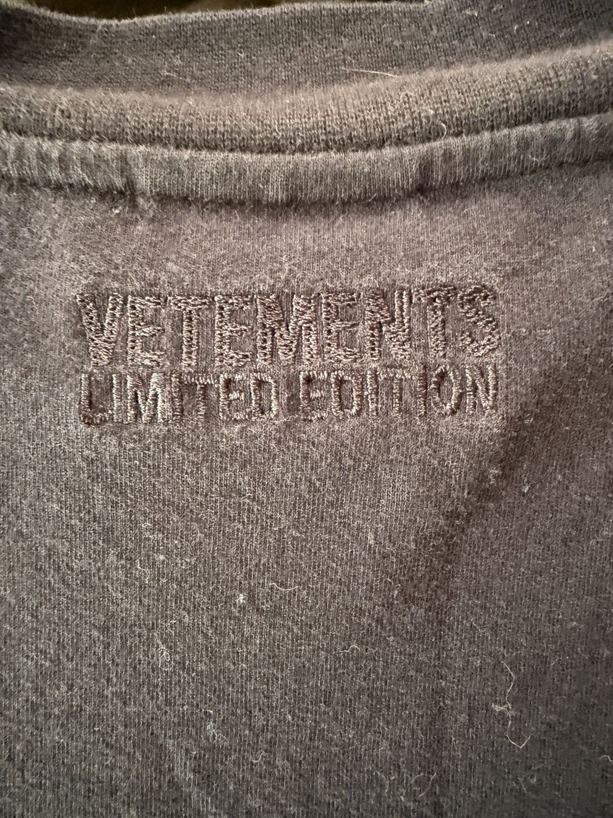 Vetements Vetements LARGE tee Size US L / EU 52-54 / 3 - 5 Thumbnail