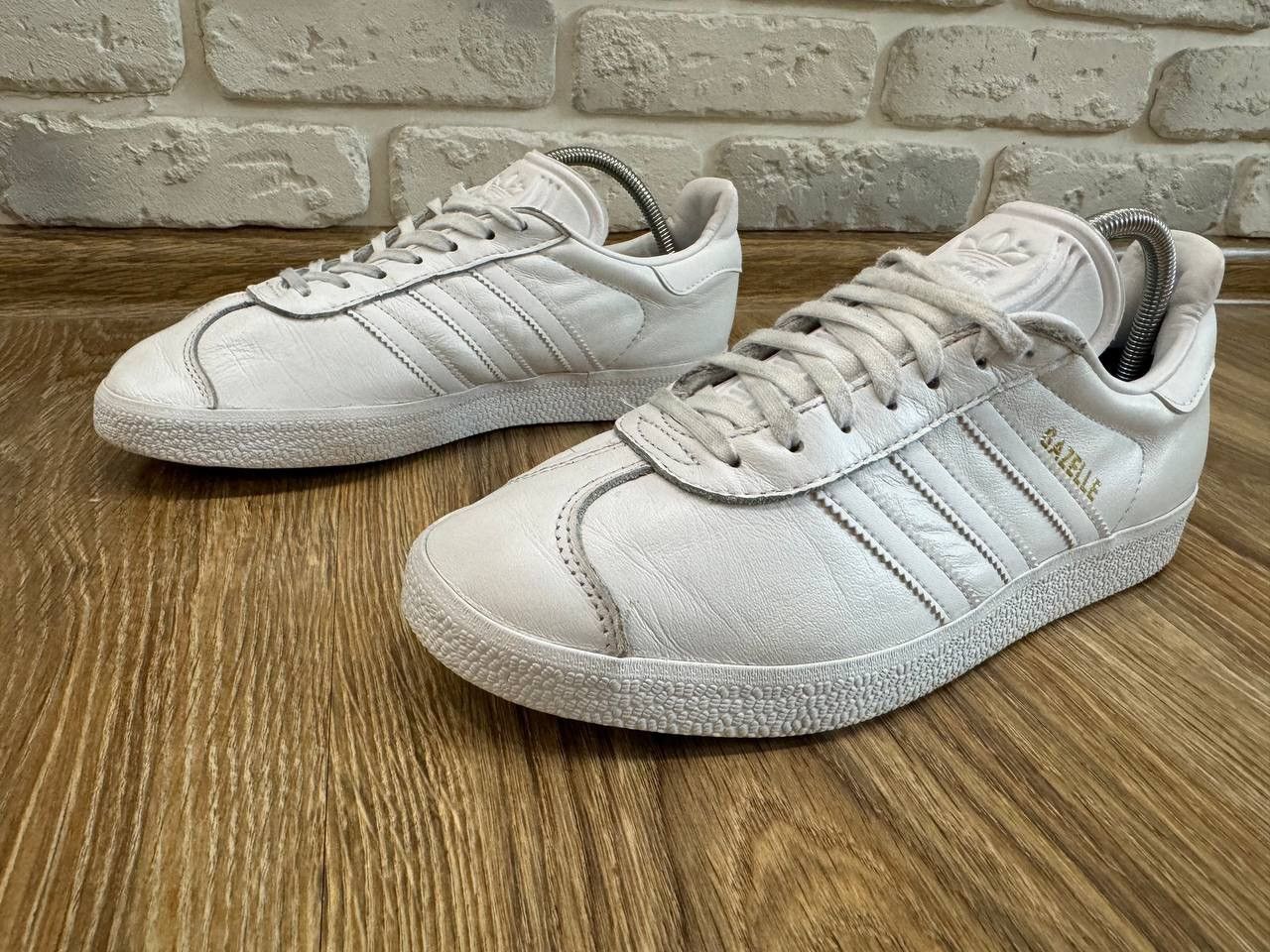 Vintage ADIDAS GAZELLE SHOES WHITE SNEAKERS Mens Size 39.5 Size US 6.5 / EU 39-40 - 3 Thumbnail