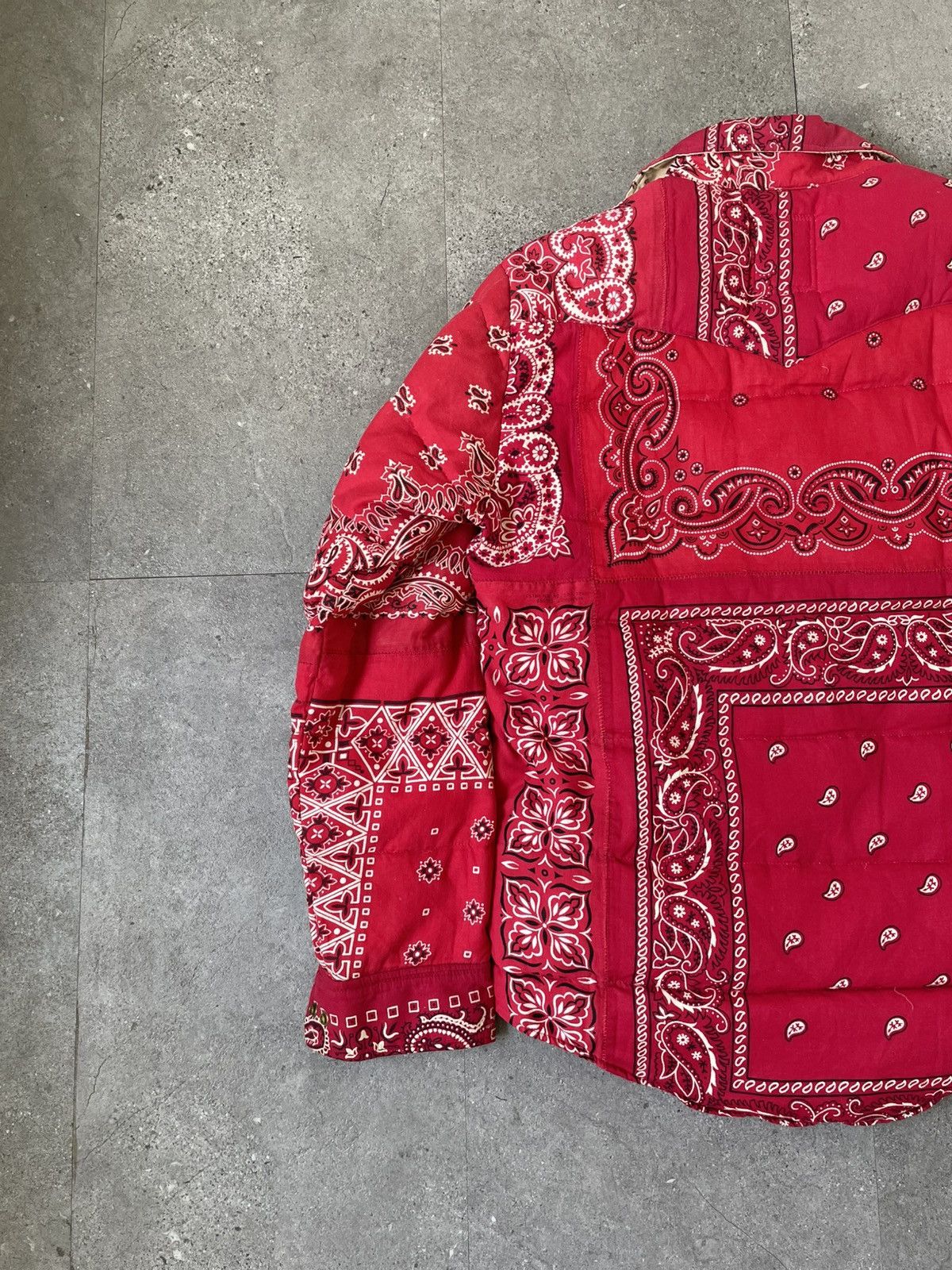 Visvim Visvim FW16 ICT Kerchief down JKT Red Bandana Size US L / EU 52-54 / 3 - 16 Thumbnail