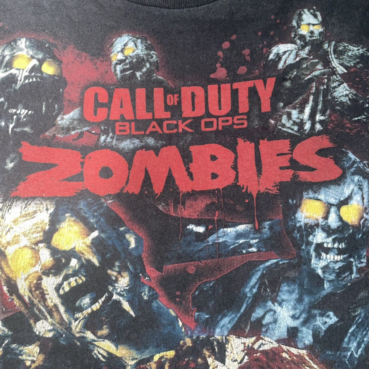 Vintage 2011 Call of Duty: Black Ops - Zombies Size US M / EU 48-50 / 2 - 2 Thumbnail