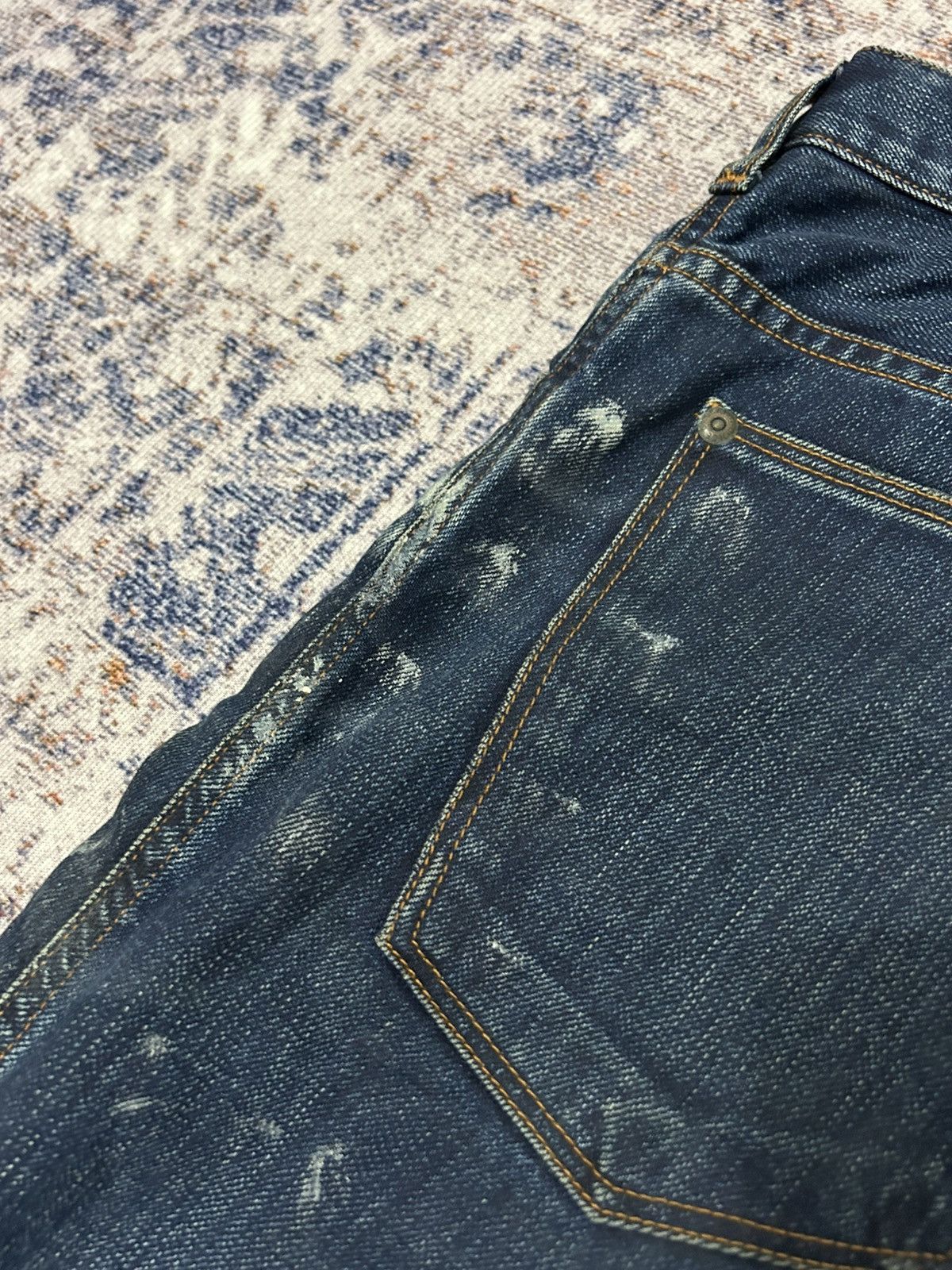 Dolce & Gabbana Dolce & Gabana Buckle Back Distressed Paint Denim Size US 34 / EU 50 - 11 Thumbnail