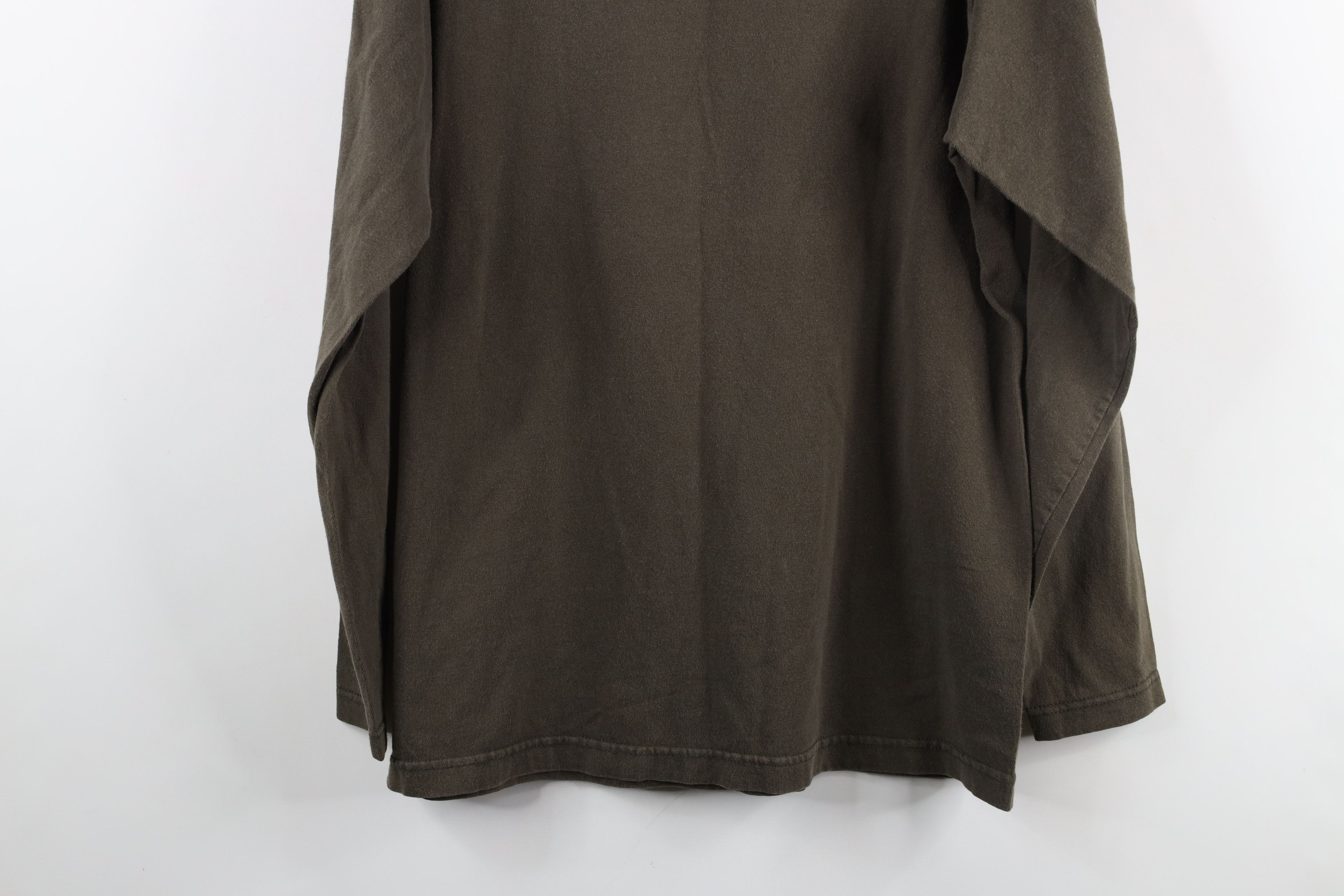 Levi's × Vintage Vintage Y2K 2000 Levis Spell Out Red Star T-Shirt Green USA Size US M / EU 48-50 / 2 - 14 Thumbnail