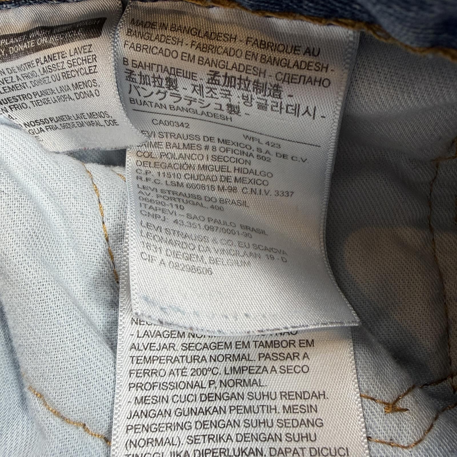 Levi's Levis 505 Jeans Mens 38x34 Blue Straight Leg Medium Wash Size US 38 / EU 54 - 8 Thumbnail