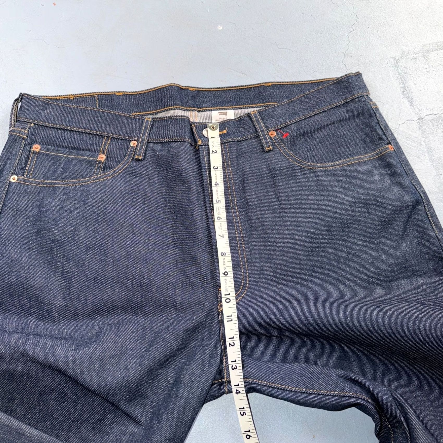 Levi's VINTAGE Levi's 501 Jeans Men 40x30 Black Dark Wash Straight Leg Deadstock Y2K 90s USA Size US 40 / EU 56 - 7 Thumbnail
