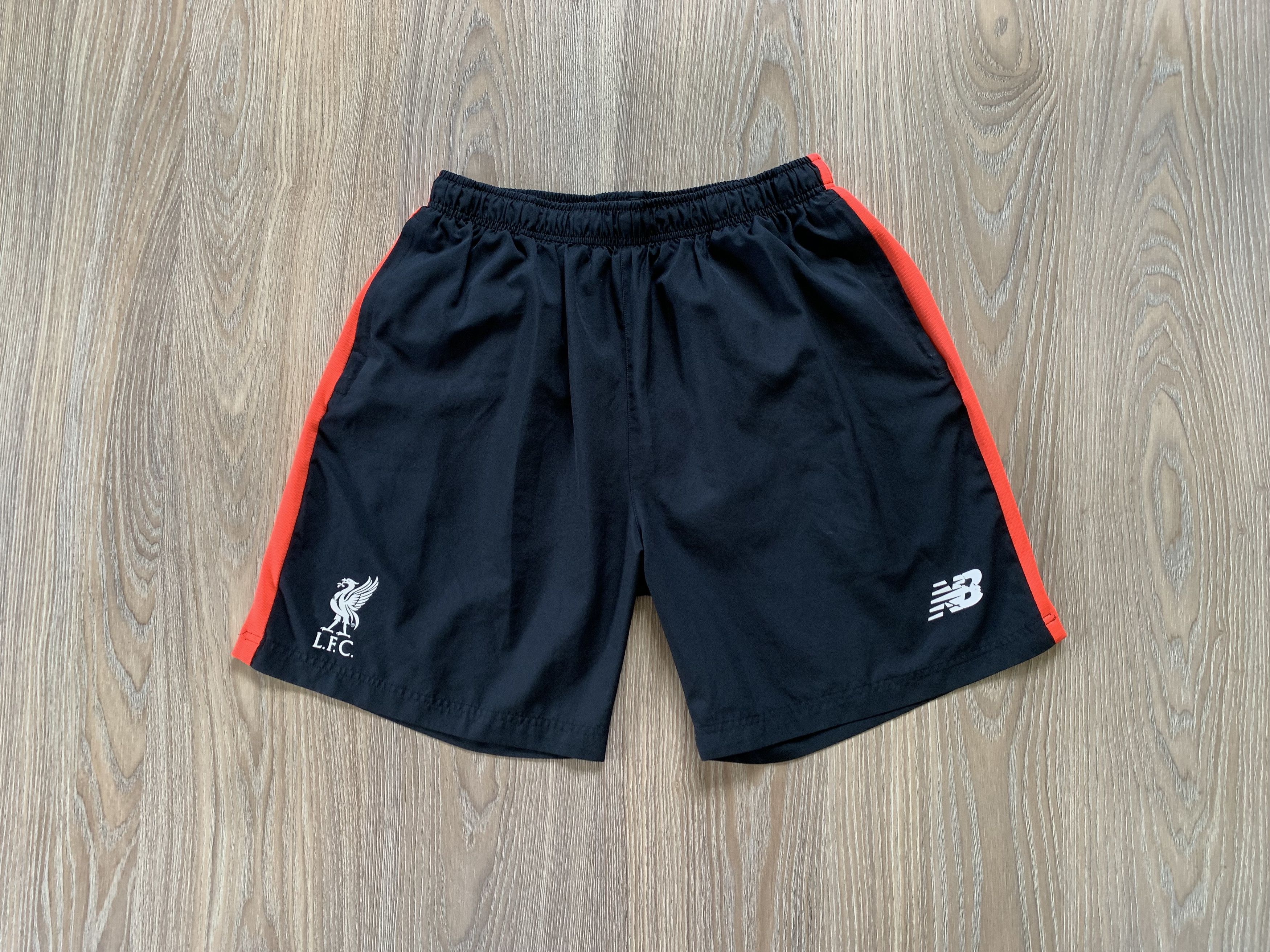 New Balance Liverpool New Balance Black Shorts Size US 40 / EU 56 - 10 Thumbnail