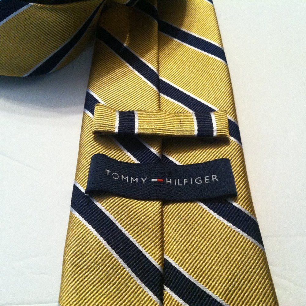 Tommy Hilfiger TOMMY HILFIGER MENS NEW GOLD 100%SILK NECK TIE WIDTH: 3" Size ONE SIZE - 3 Thumbnail