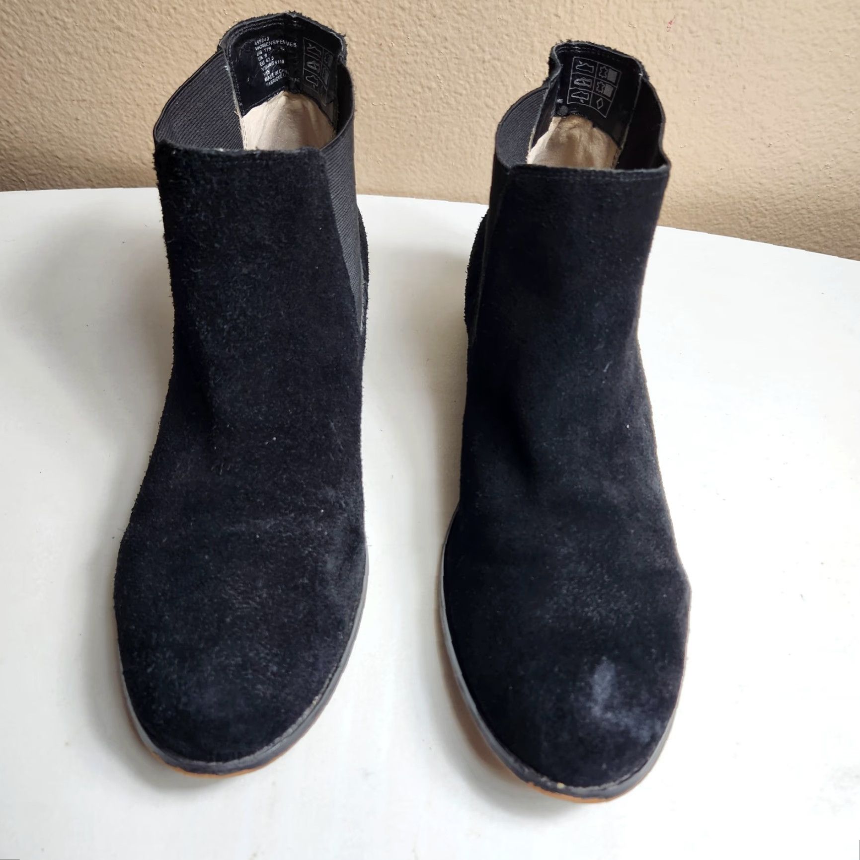 Lands' End Lands' End Black Suede Chelsea Booties |11B| Block Heel Boots Womens Chelsea Size US 11 / IT 41 - 5 Thumbnail