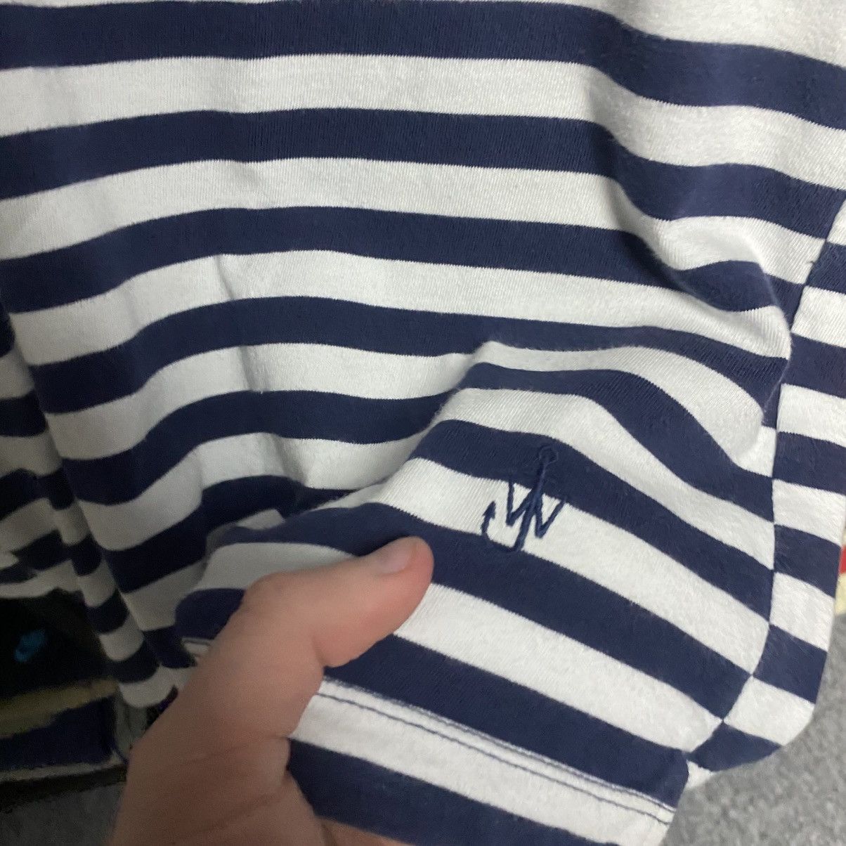 JW Anderson × Uniqlo Luxury J.W. Anderson x Uniqlo Basic small logo designer tee Size US M / EU 48-50 / 2 - 4 Thumbnail