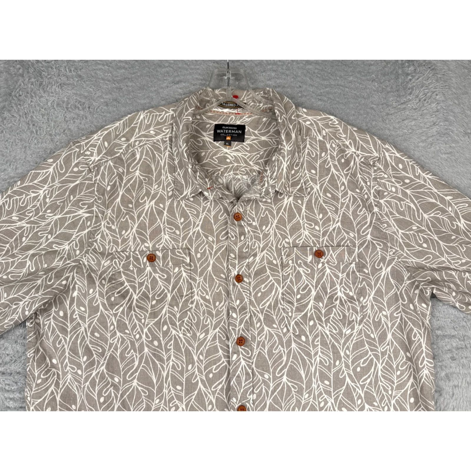 Quiksilver Quiksilver Waterman Shirt Adult XL Gray Floral Cotton Blend Hawaiian Shirt, Button-Up, Short Sleeve, Chest 40 in, Aloha Beach Vacation, Mens Size US XL / EU 56 / 4 - 4 Thumbnail