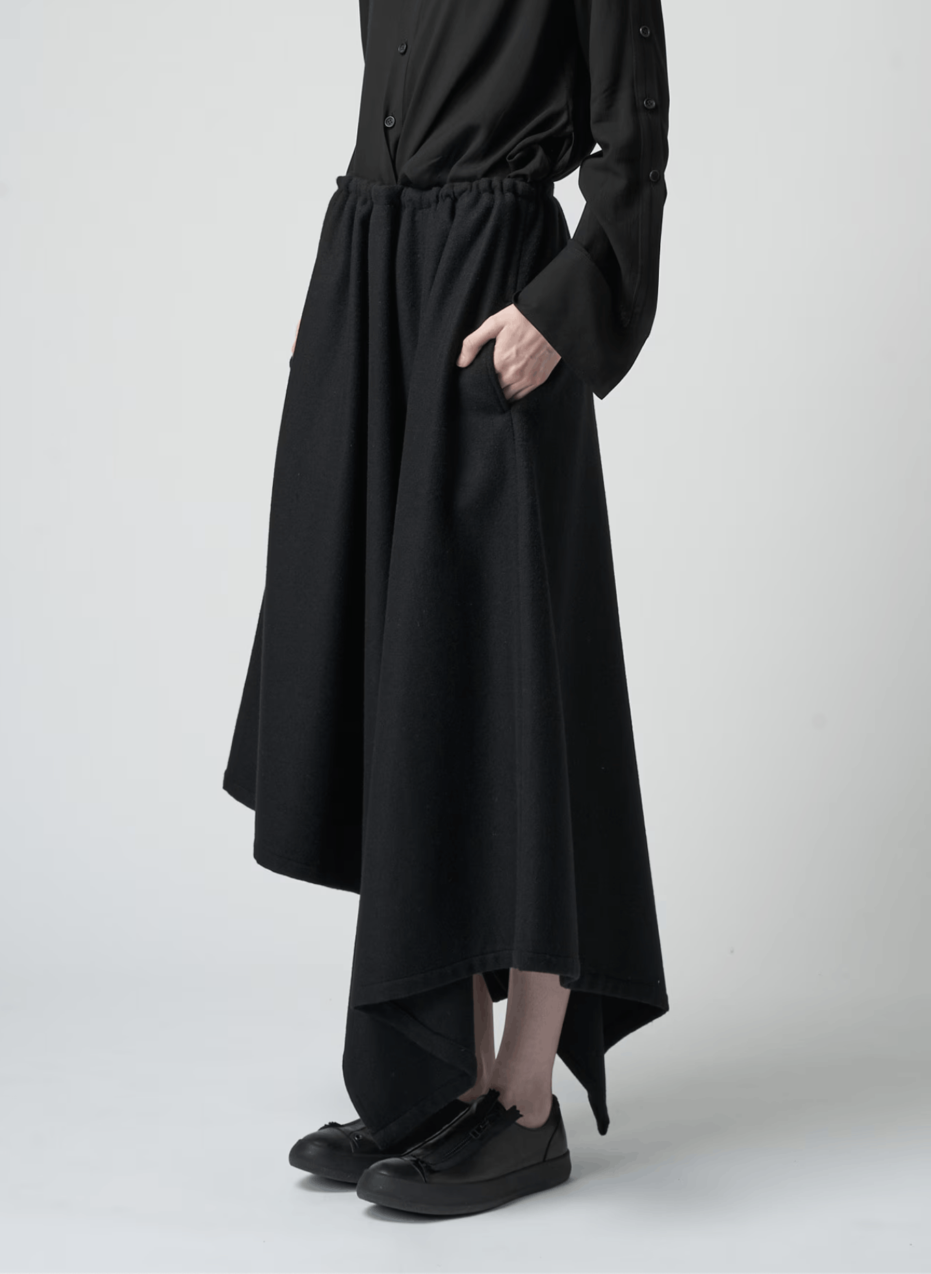 Yohji Yamamoto Yohji Yamamoto Femme - W/GABARDINE DRAWSTRING SKIRT Size 40" / US 18 - 10 Thumbnail