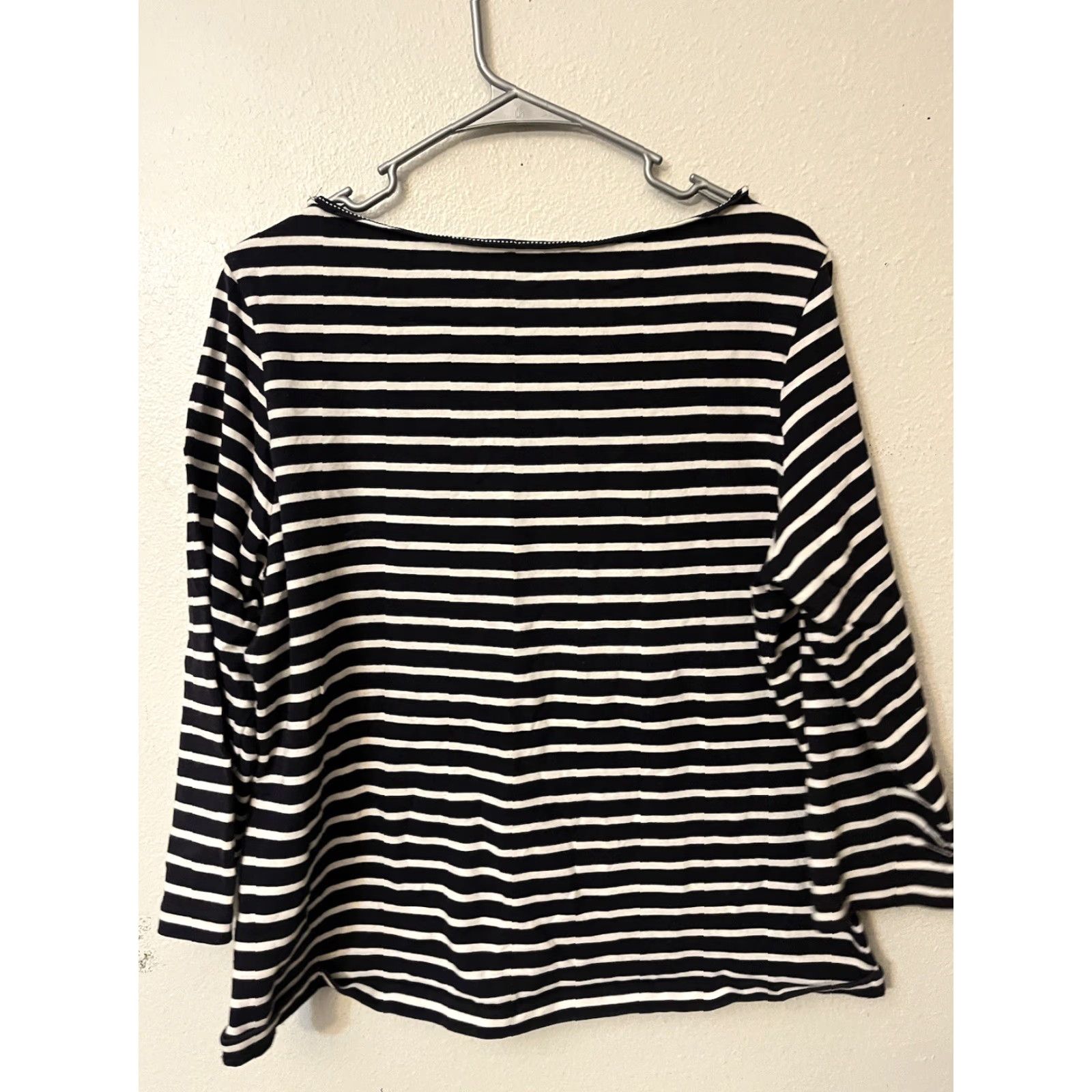 Lands' End Lands’ End Women’s XL Black White Striped Boat Neck T Shirt Top Shirt Womens XL Black Striped Boat Neck T Shirt Top Lands’ End Size XL / US 12-14 / IT 48-50 - 3 Thumbnail