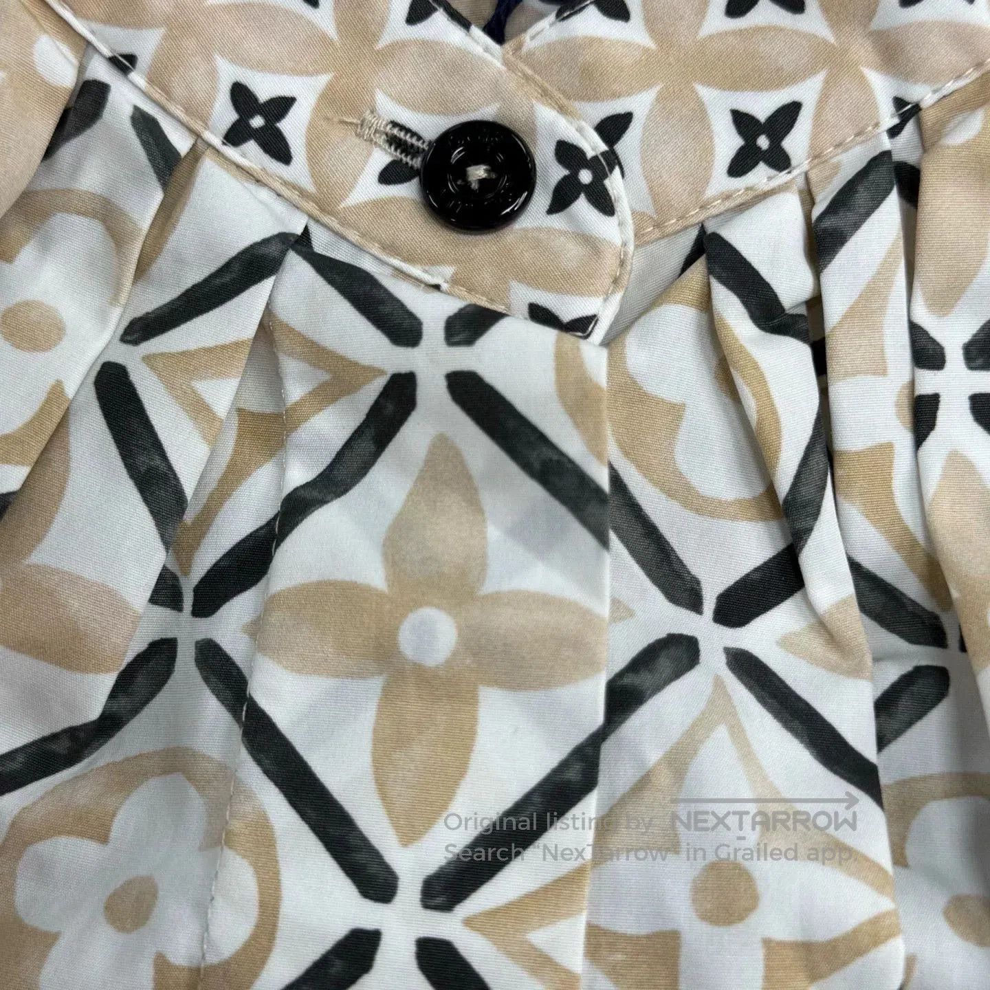 Louis Vuitton Louis Vuitton Monogram Print Shirt. Size US S / EU 44-46 / 1 - 8 Thumbnail