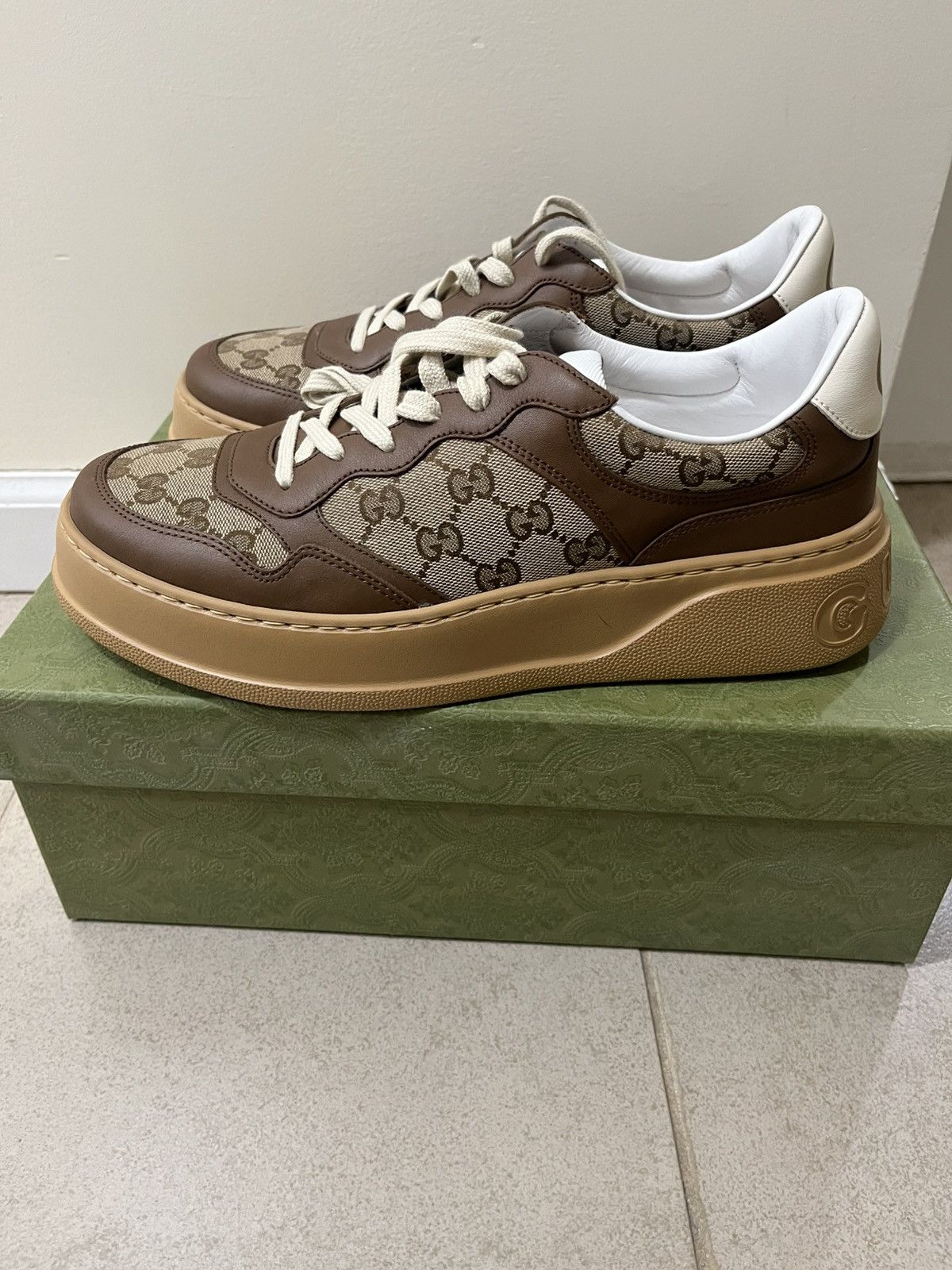 Gucci Gucci Sneaker Sz 9uk(10us) Size US 10 / EU 43 - 10 Thumbnail