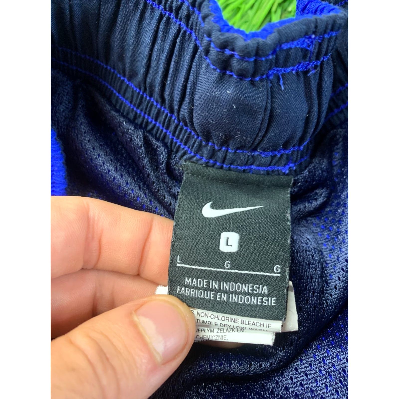 Nike NIKE MEN Beach Shorts Casual L Blue 40cm 33cm Pockets SWIM SWIMMING Size US 33 - 4 Thumbnail