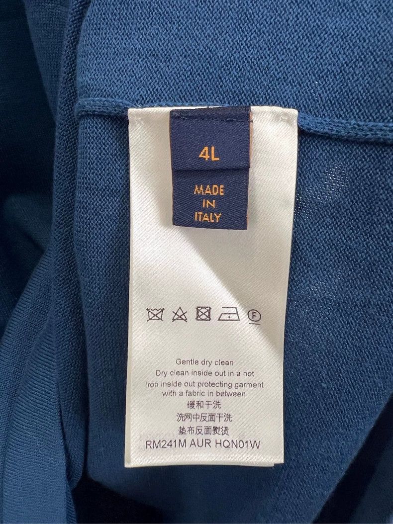 Louis Vuitton Louis Vuitton size 4l Blue knit logo short sleeve Size US M / EU 48-50 / 2 - 7 Thumbnail