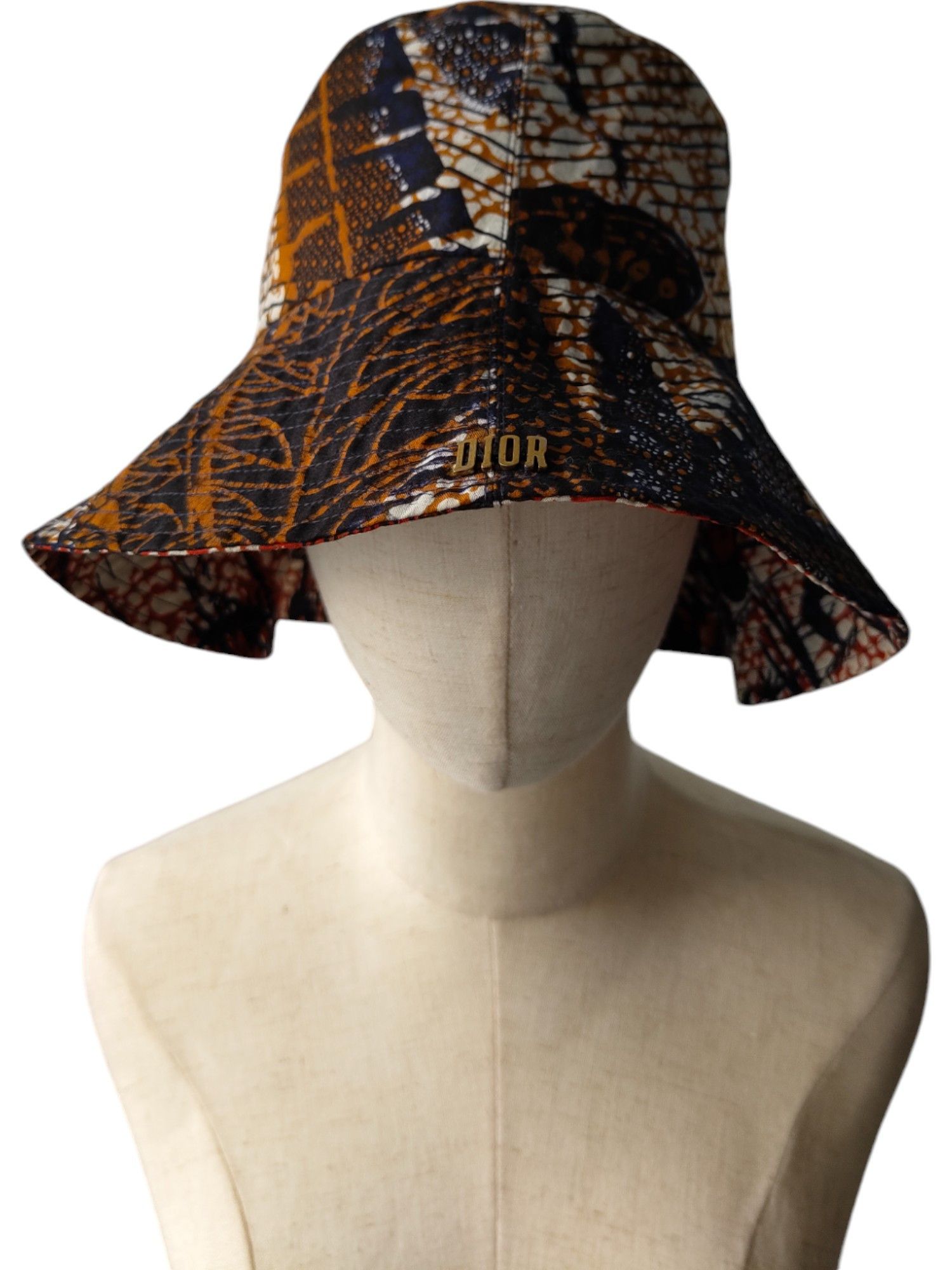 Dior Dior Reversible Print Bucket Hat With Embossed Logo Size ONE SIZE - 1 Thumbnail