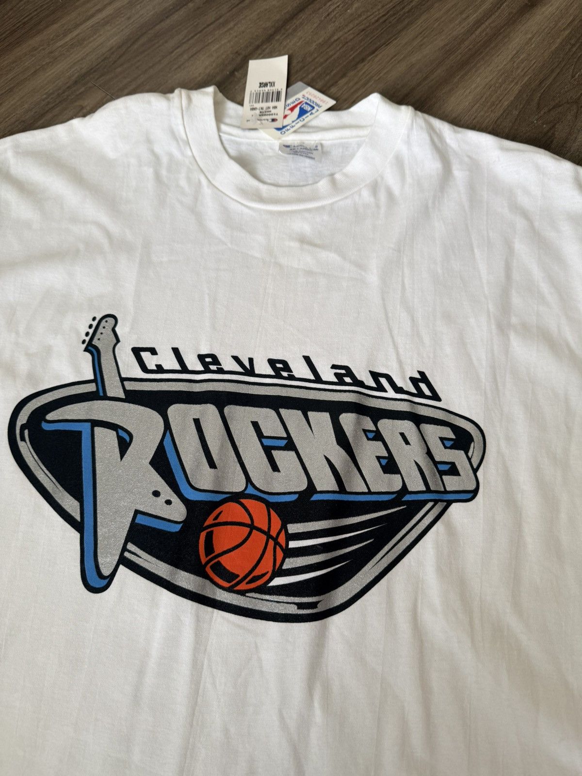 Champion Vintage Champion WNBA Cleveland Rockers T-Shirt NWT Size US XXL / EU 58 / 5 - 2 Thumbnail