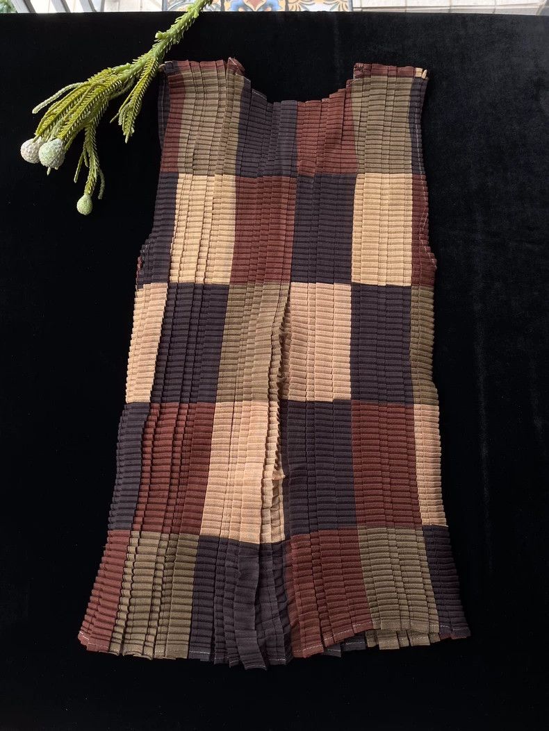 Issey Miyake Issey Miyake Brown main color block pleated vest Size M / US 6-8 / IT 42-44 - 4 Thumbnail