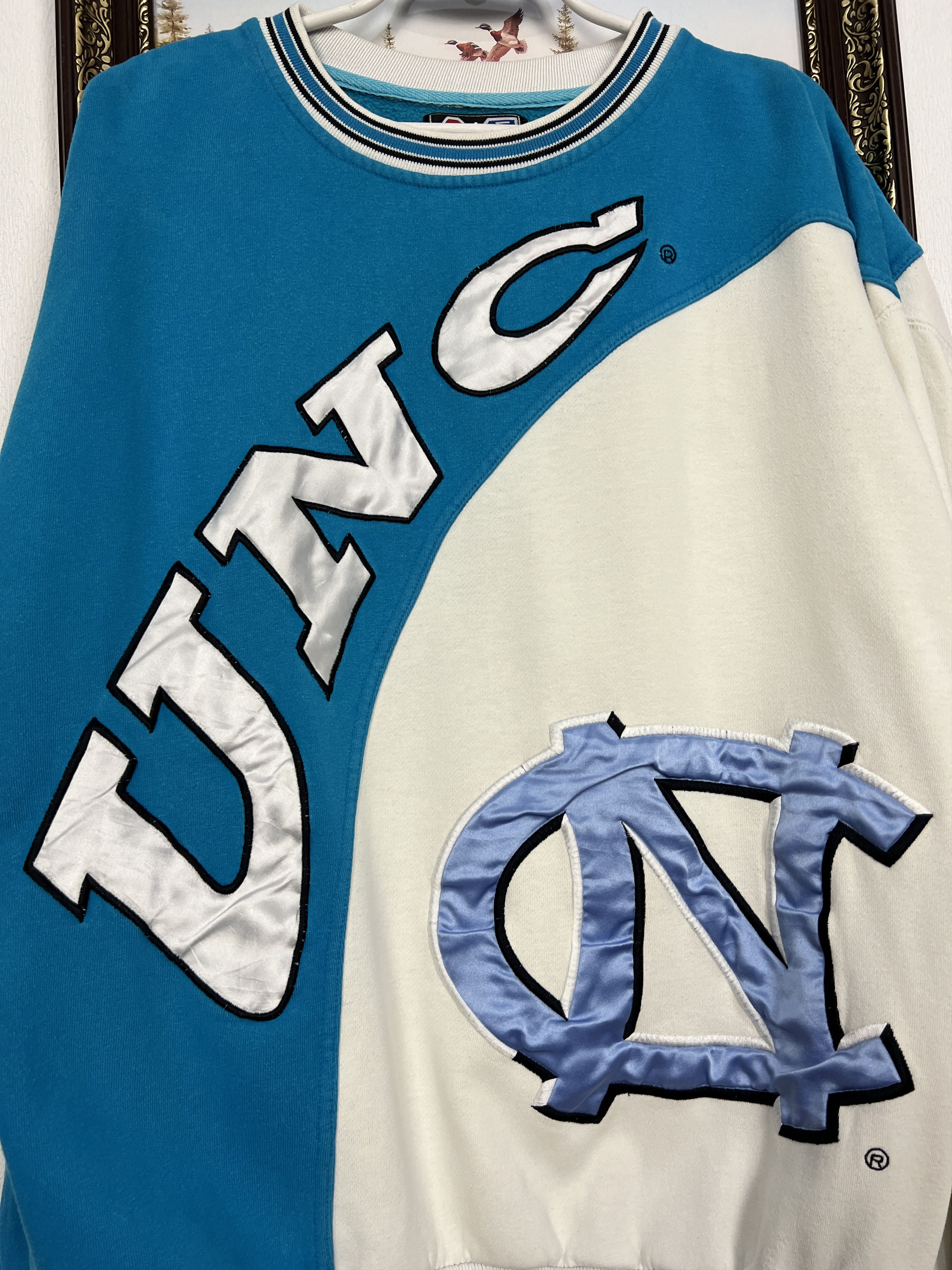 Vintage Vintage UNC North Carolina Crewneck Sweatshirt Big Logo NCAA Size US XL / EU 56 / 4 - 3 Thumbnail