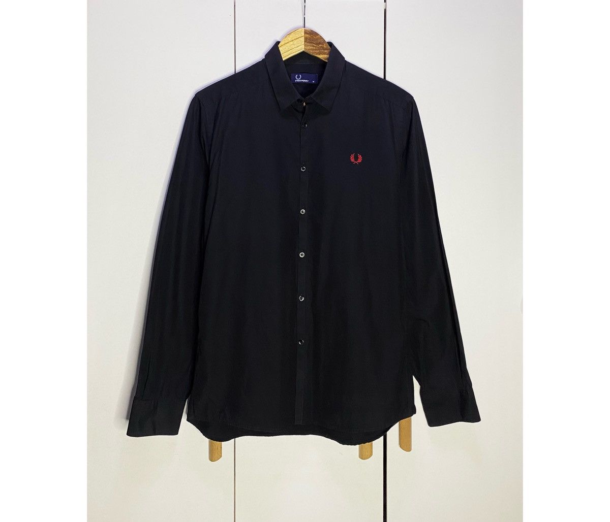 Fred Perry Fred Perry Classic Button Down Long Sleeve | Black Medium Size US M / EU 48-50 / 2 - 1 Thumbnail