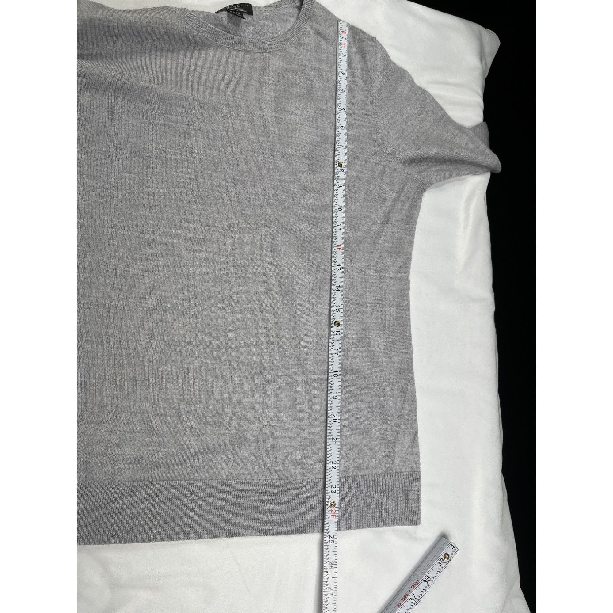 Lord & Taylor Lord & Taylor SKU 7700 Womens Gray Crew Neck Sweater Size L Size L / US 10 / IT 46 - 7 Thumbnail