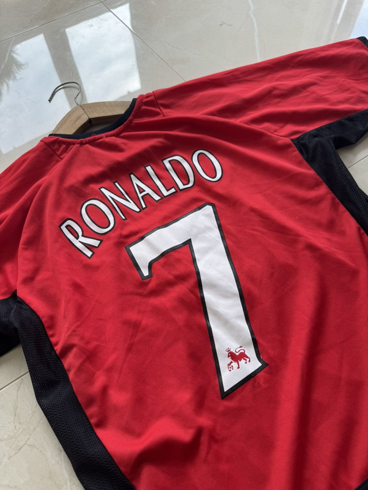 Nike Ronaldo #7 Manchester United 2002-2004 Bootleg Soccer Jersey Size US XL / EU 56 / 4 - 6 Thumbnail