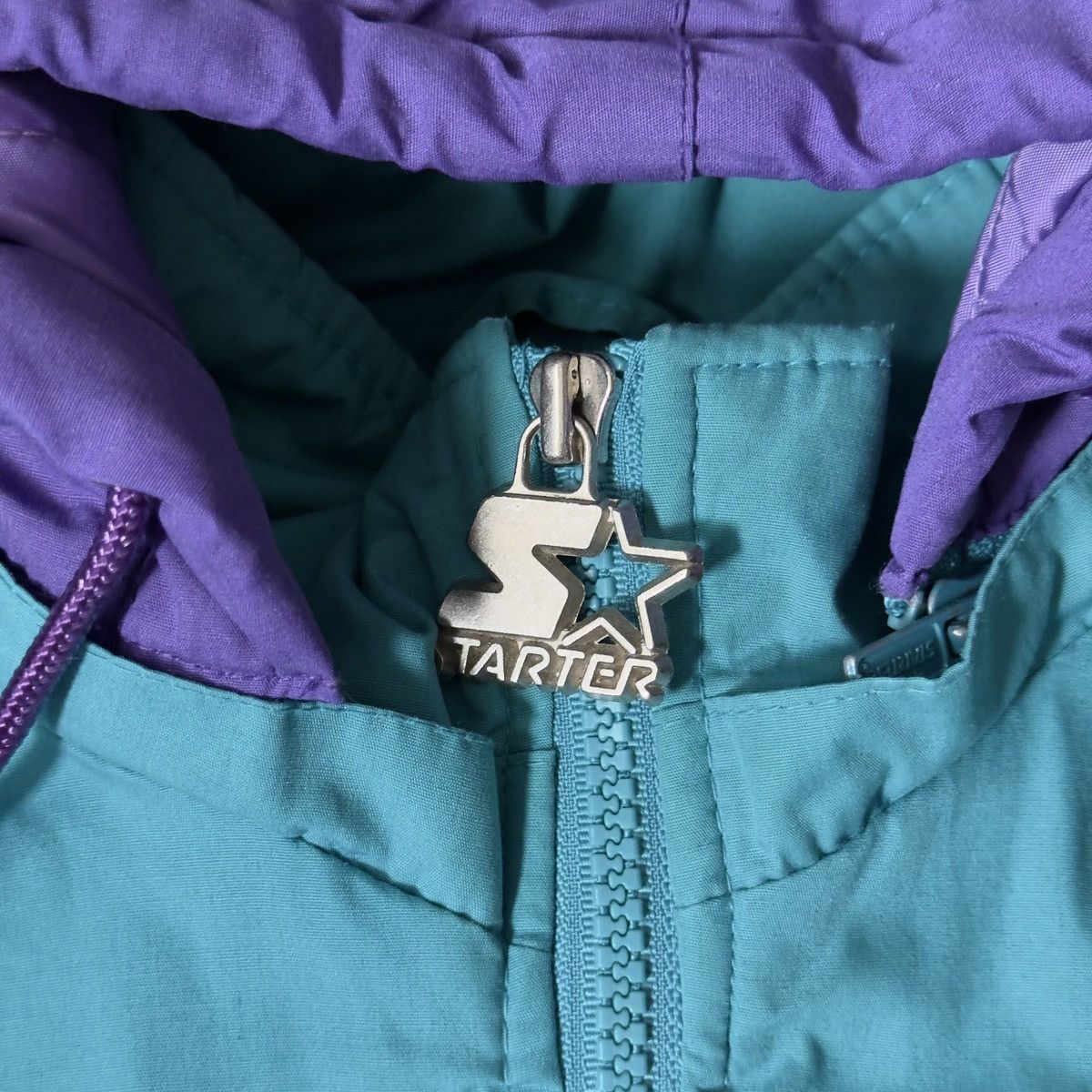 Starter Vintage 90s Jcole Charlotte Hornets Starter Jacket Size US L / EU 52-54 / 3 - 6 Thumbnail