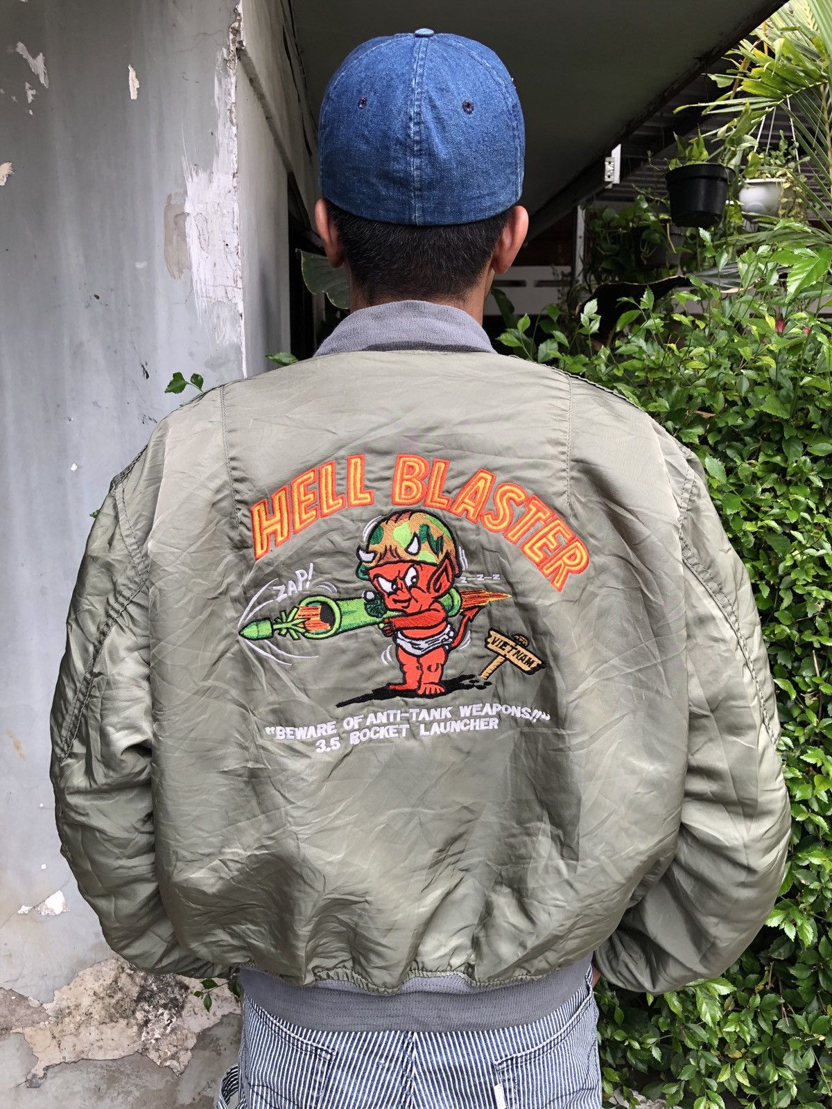 Alpha Industries × Vintage VTG MA1 ALPHA INDUSTRIES " HELL BLASTER " BOMBER Size US XL / EU 56 / 4 - 1 Thumbnail