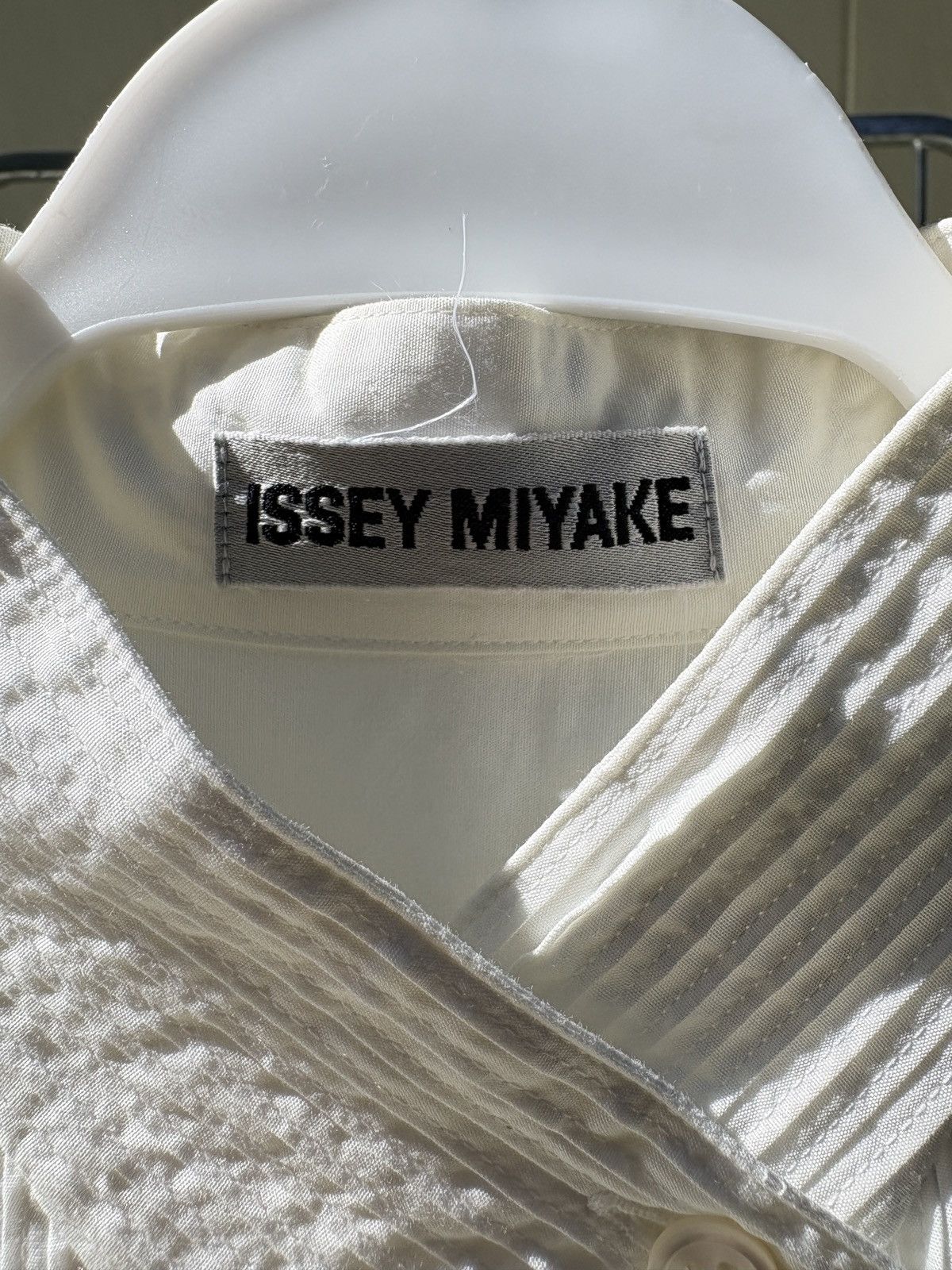 Issey Miyake Issey Miyake pleated white shirt Size M / US 6-8 / IT 42-44 - 3 Thumbnail