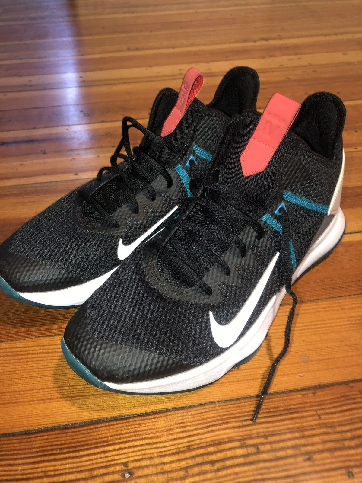 Nike Nike LeBron Witness 4 IV Size US 13 / EU 46 - 1 Thumbnail