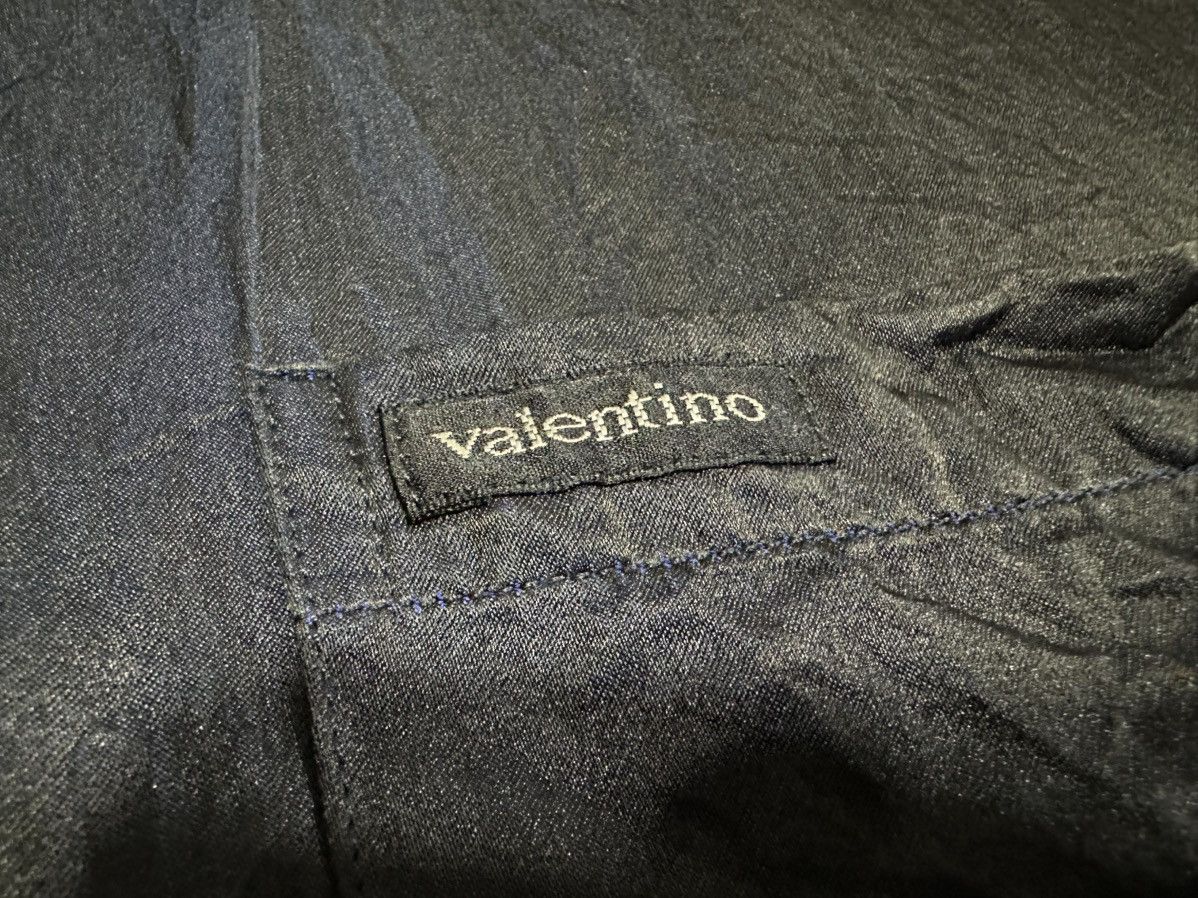 Designer × Japanese Brand × Valentino 🔥Rare Vintage Valentino Waxed Shirt Black Iridescent Blue Size US XL / EU 56 / 4 - 7 Thumbnail