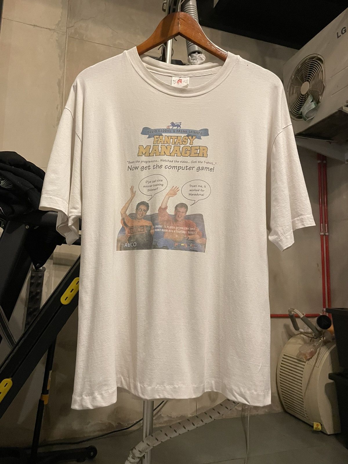 Vintage Vintage FANTASY MANAGER football computer games tee shirt XL Size US XL / EU 56 / 4 - 1 Thumbnail