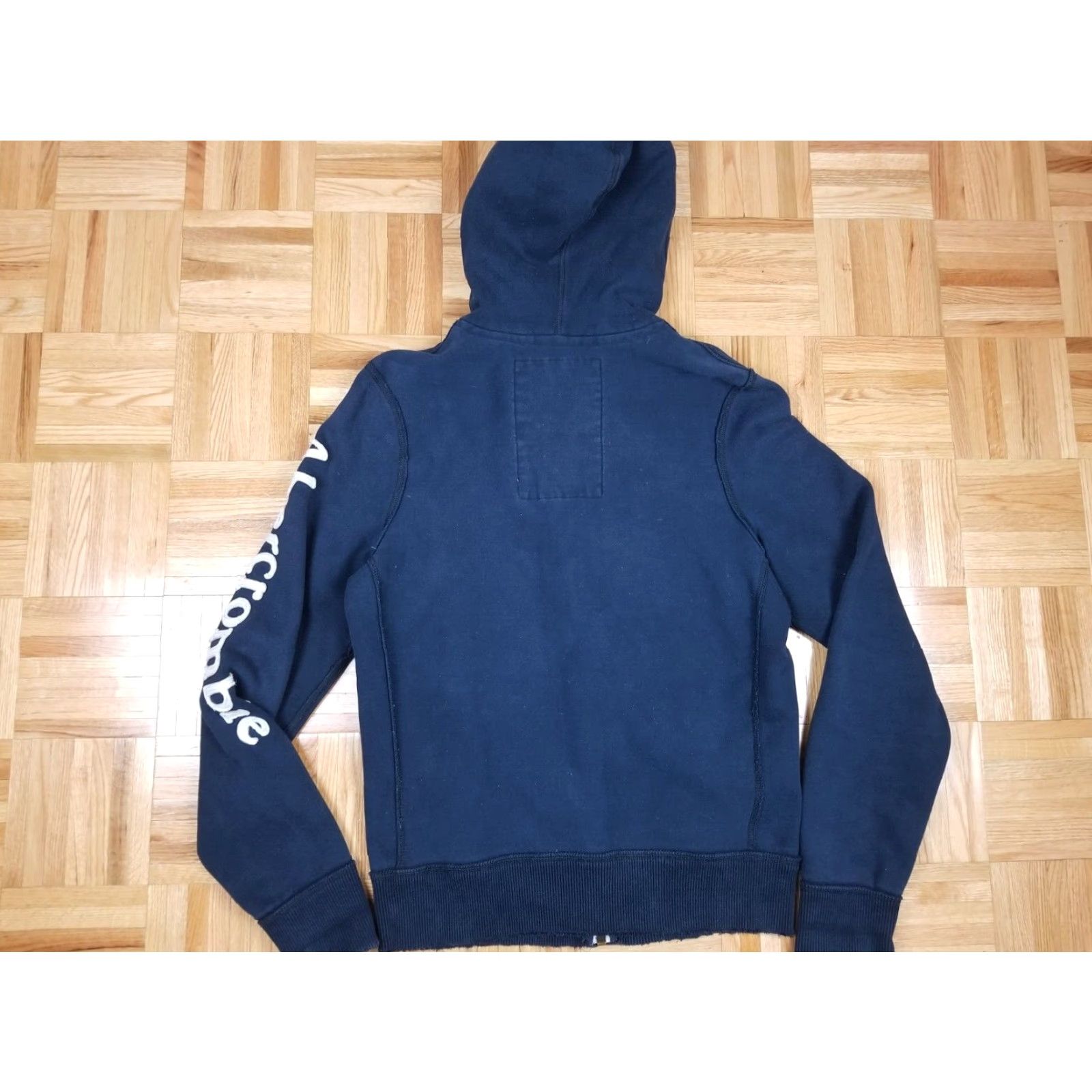 Abercrombie & Fitch VINTAGE Abercrombie & Fitch FULL ZIP UP HOODIE Men's Large Shirt Adult Large Blue Striped USA Retro Concert Rock Bathroom? Size US L / EU 52-54 / 3 - 5 Thumbnail