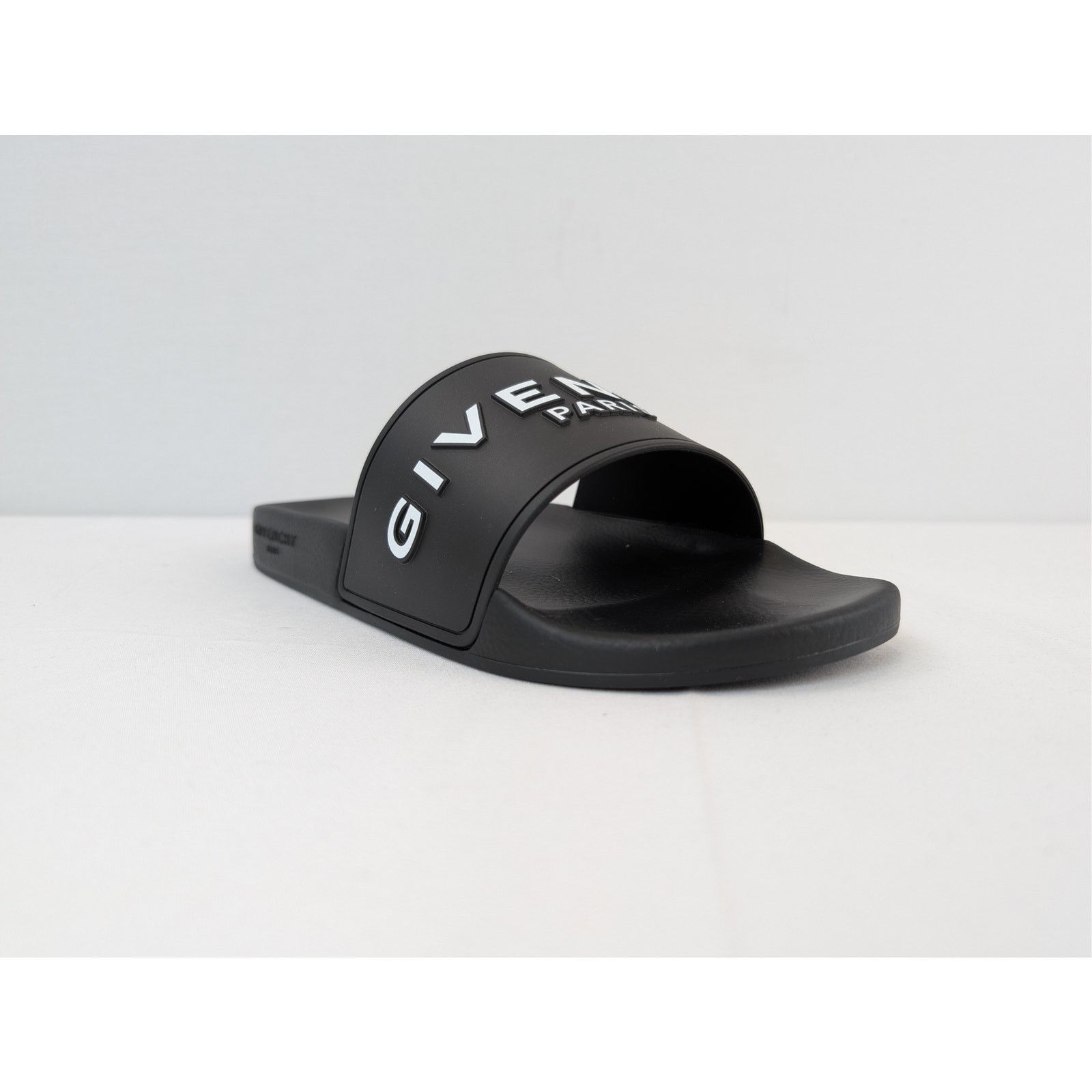 Givenchy o1rshd1 Slides Slippers Sandals in Black Size US 9 / EU 42 - 2 Thumbnail