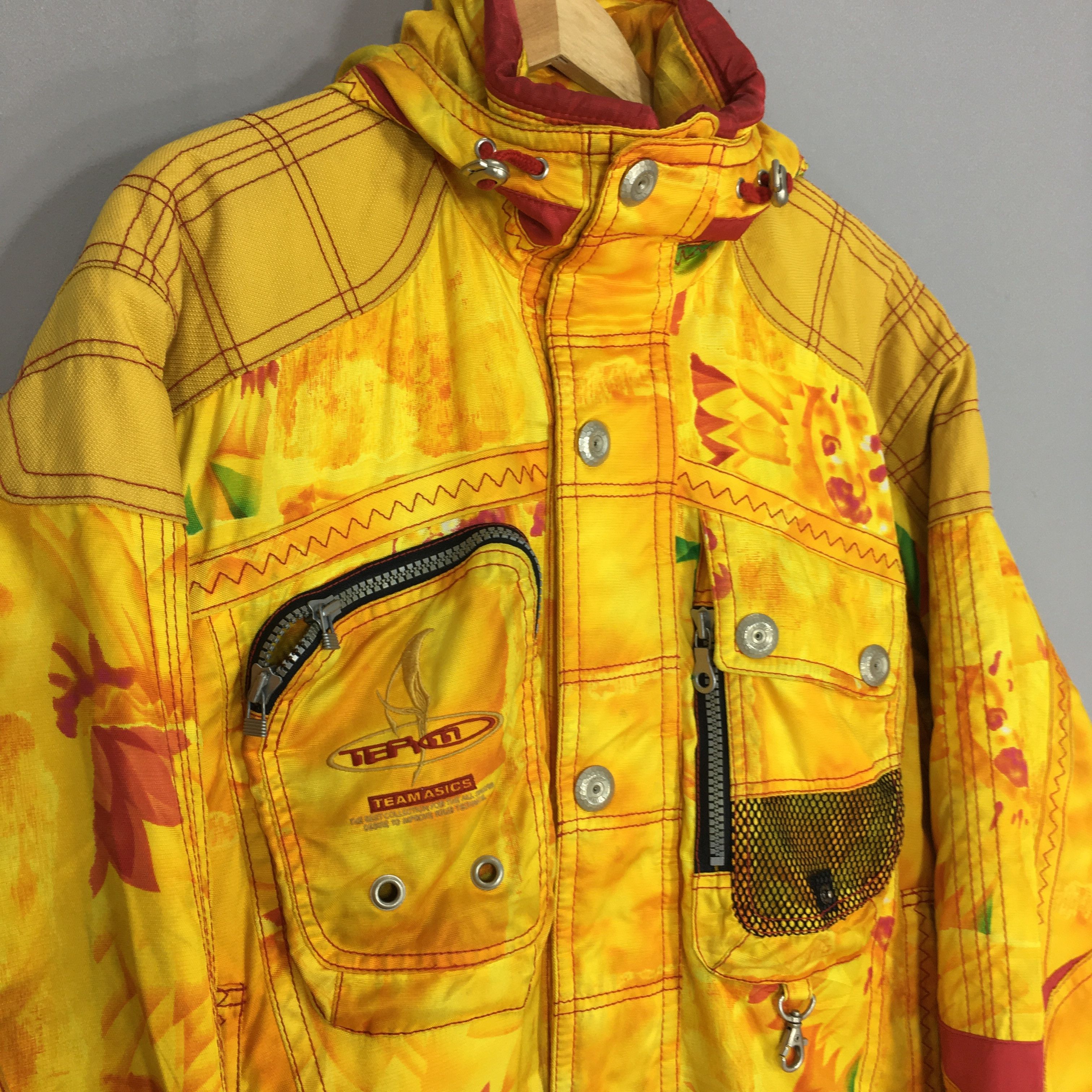 Asics Vintage Team Asics Ski Wear Winter Bomber Jacket Medium Size US M / EU 48-50 / 2 - 3 Thumbnail
