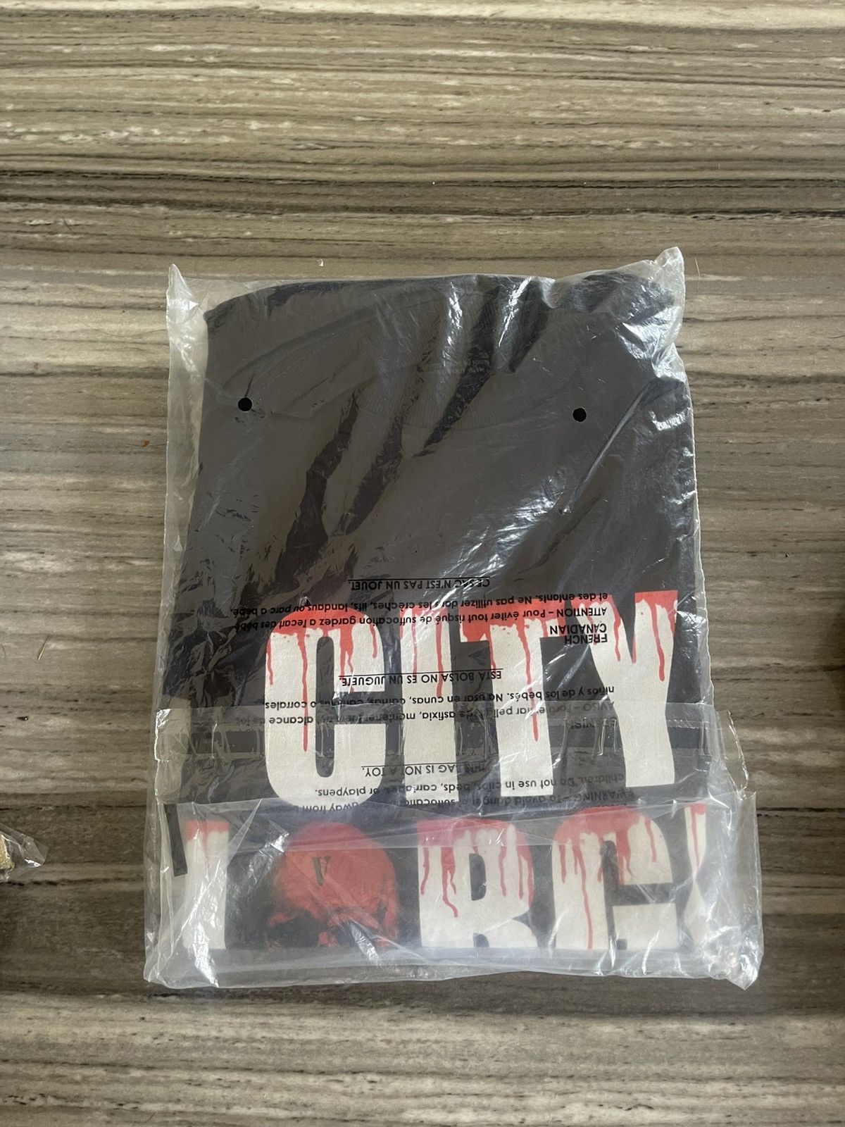 Other City morgue vlone Size US XL / EU 56 / 4 - 1 Thumbnail
