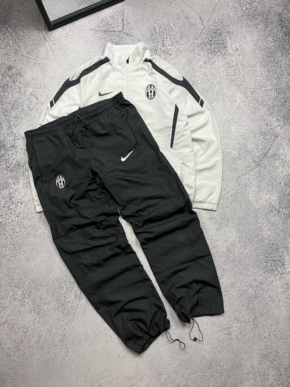 Nike Vintage Nike FC Juventus 00s Tracksuit Y2K Drill Blockcore Size US M / EU 48-50 / 2 - 1 Thumbnail
